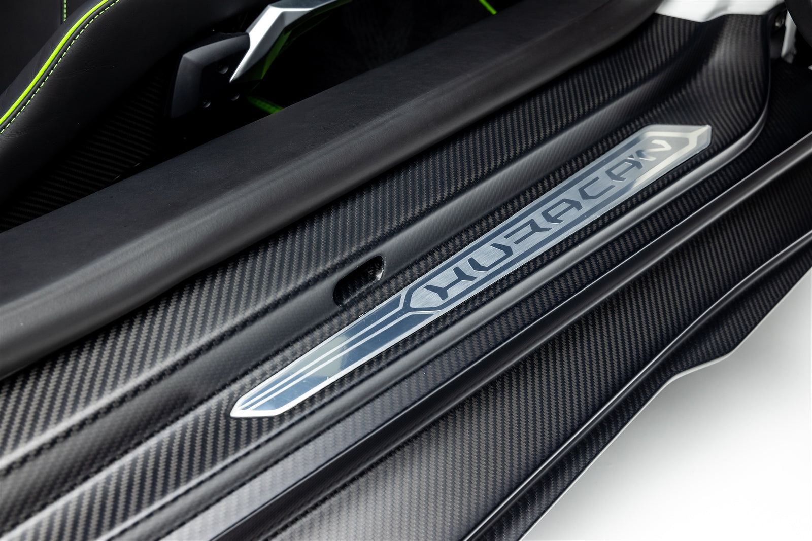 Lamborghini Huracan EVO 2WD Monza Aero Program CB 01 - High Performance Sports Car for Racing Enthusiasts | Perfect for Track Days and Supercar Events