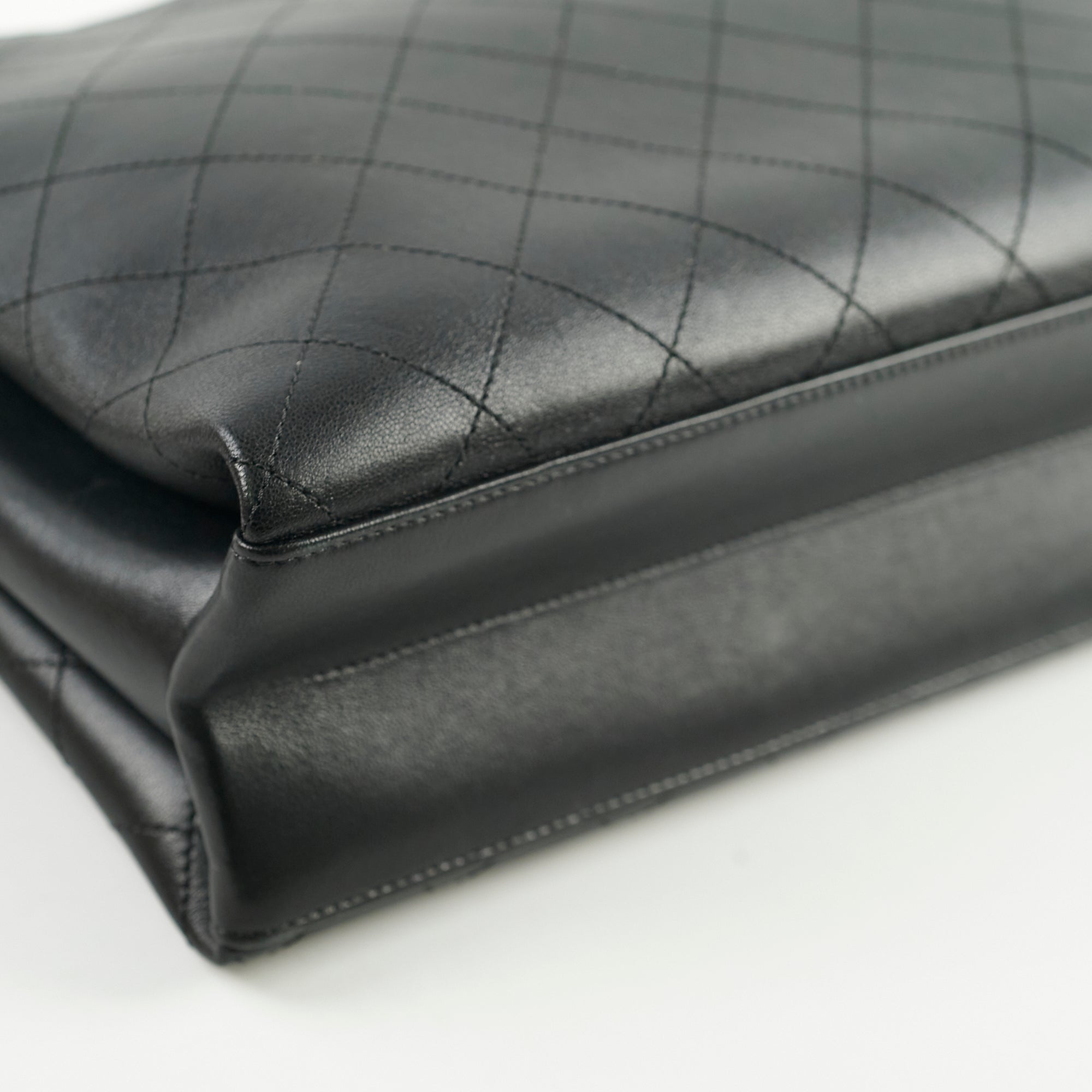 Chanel Coco Luxe Large Tote Bag - Genuine Calfskin Leather, Black, 25 Series - Perfect for Work, Travel & Luxury Everyday Use