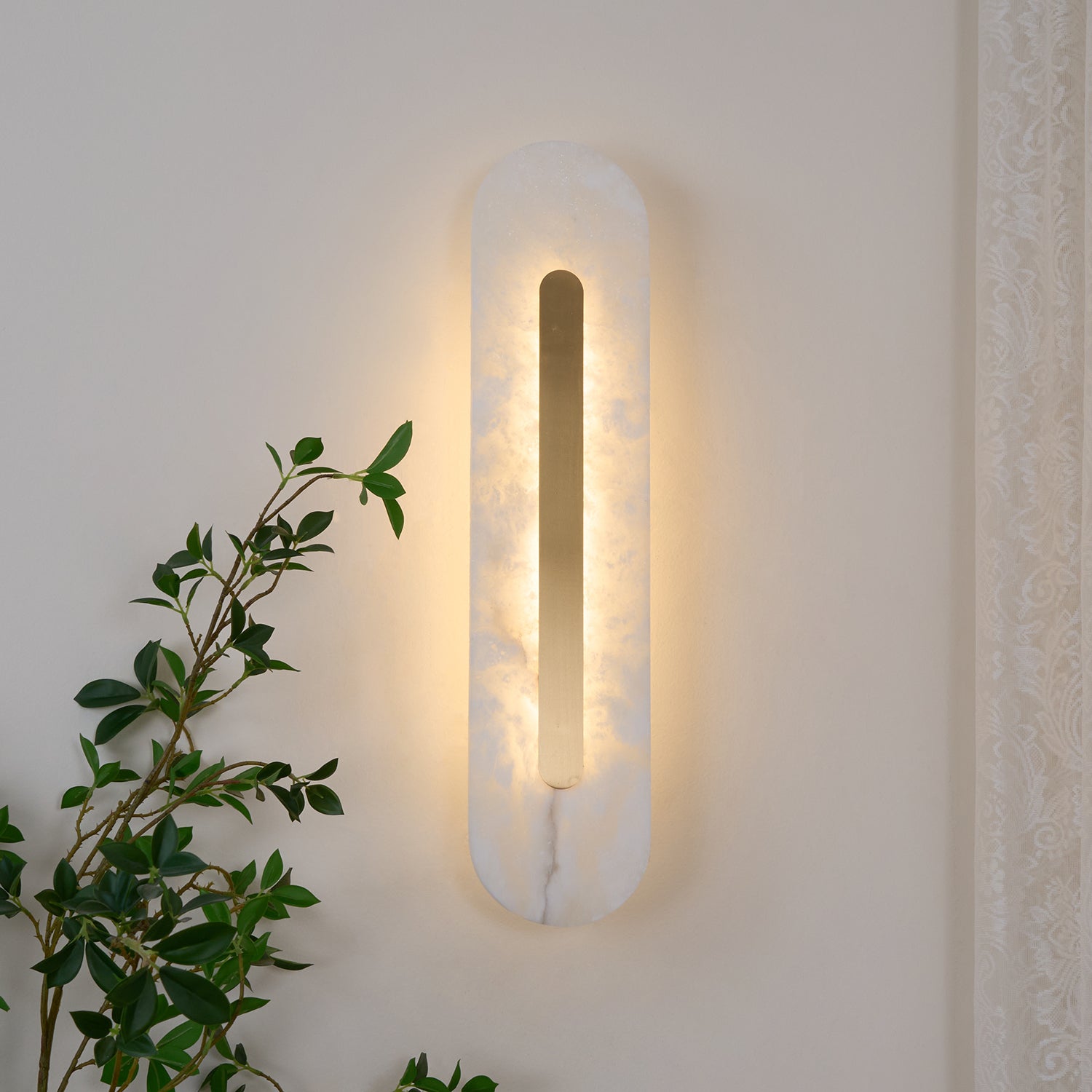 Modern Alabaster Rounded Wall Light Fixture - Elegant Indoor Sconce for Living Room, Bedroom & Hallway Lighting
