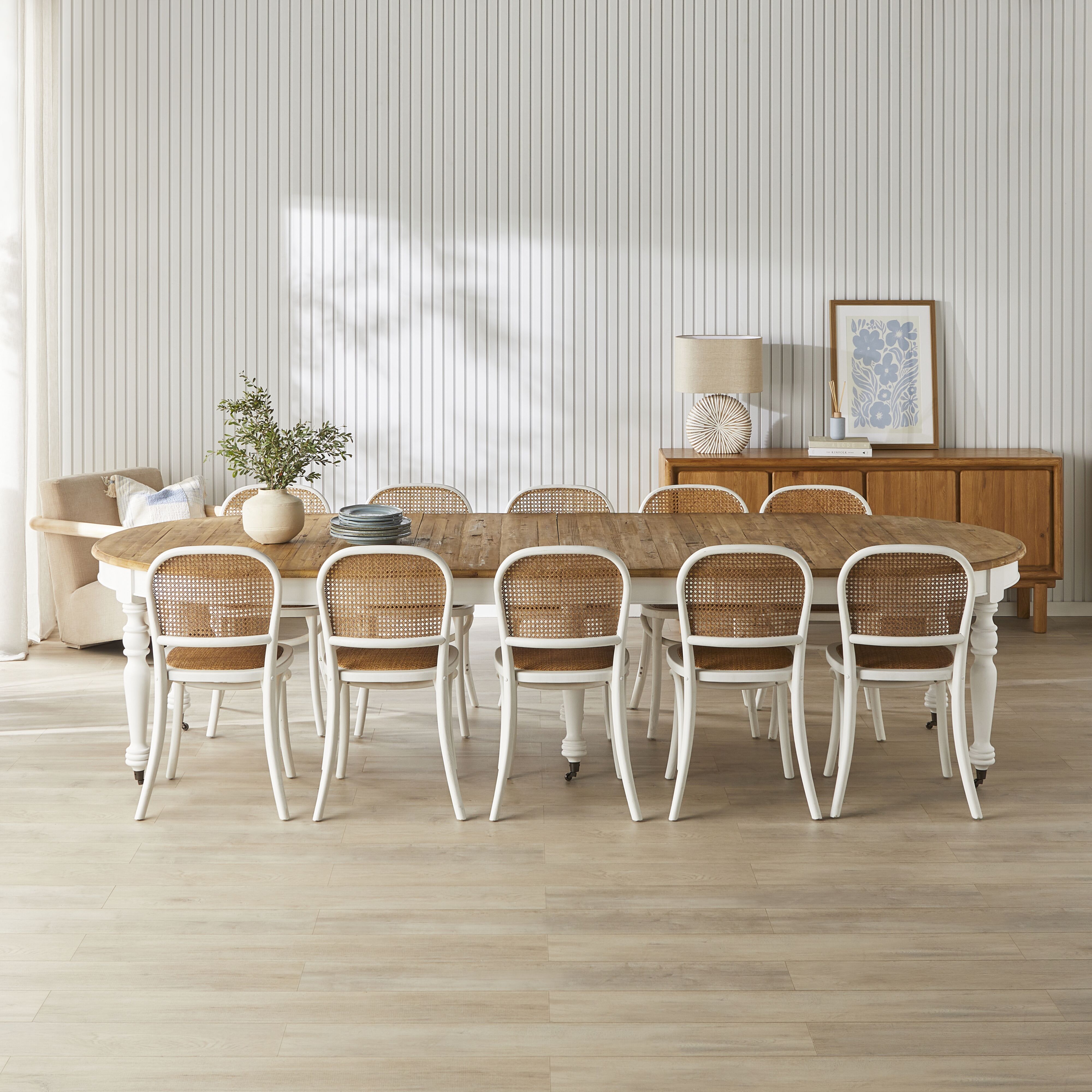 Annalise White Extension Dining Table - Expandable for Large Gatherings & Family Meals - Perfect for Dining Rooms & Entertaining Guests