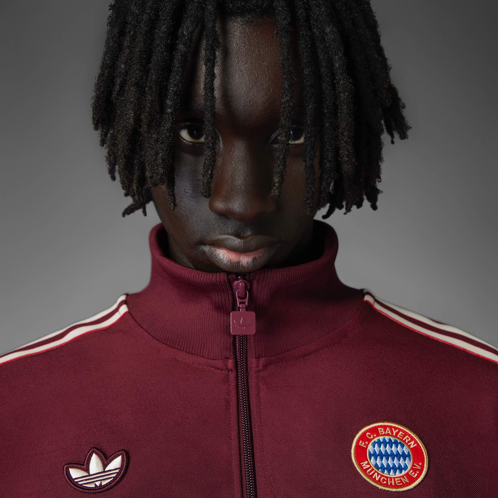FC Bayern Munich Official Track Top - Men's Soccer Training Jacket - Perfect for Fans, Training & Match Days