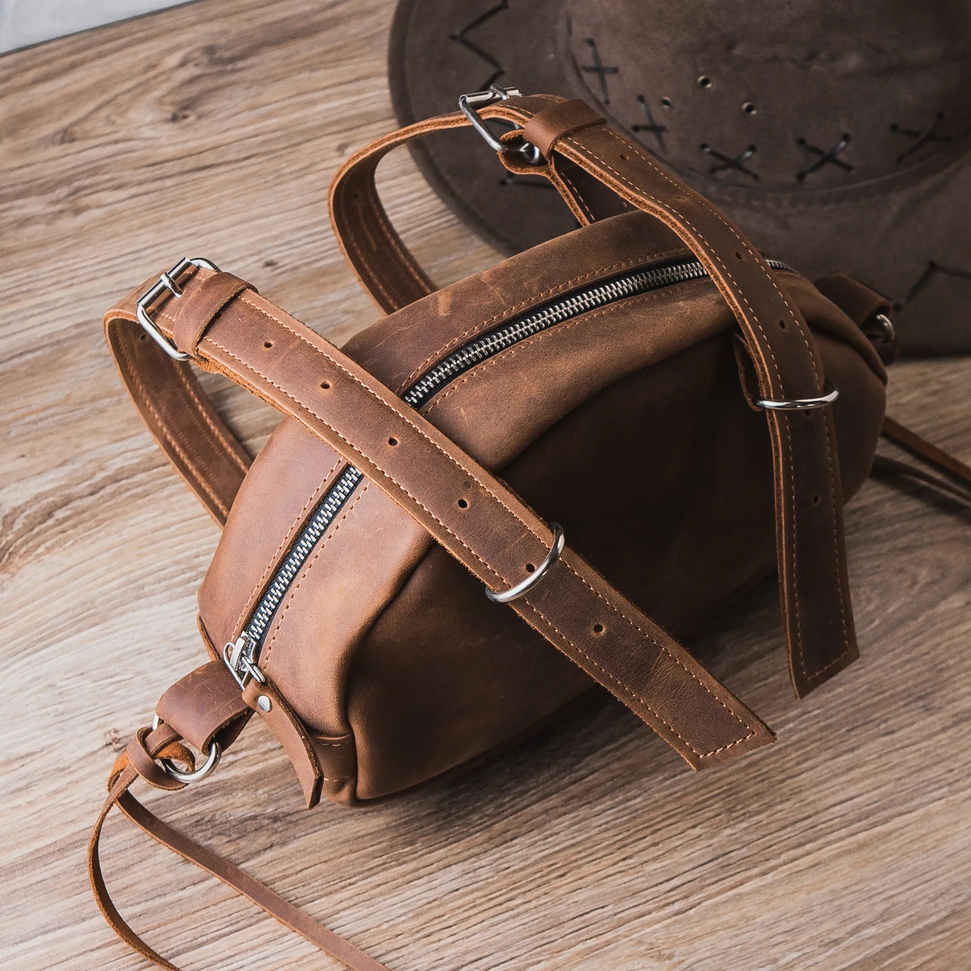 Custom Horse Saddle Bag - Durable Leather Equestrian Saddlebag for Riding, Trail & Show - Perfect for Western & English Riders