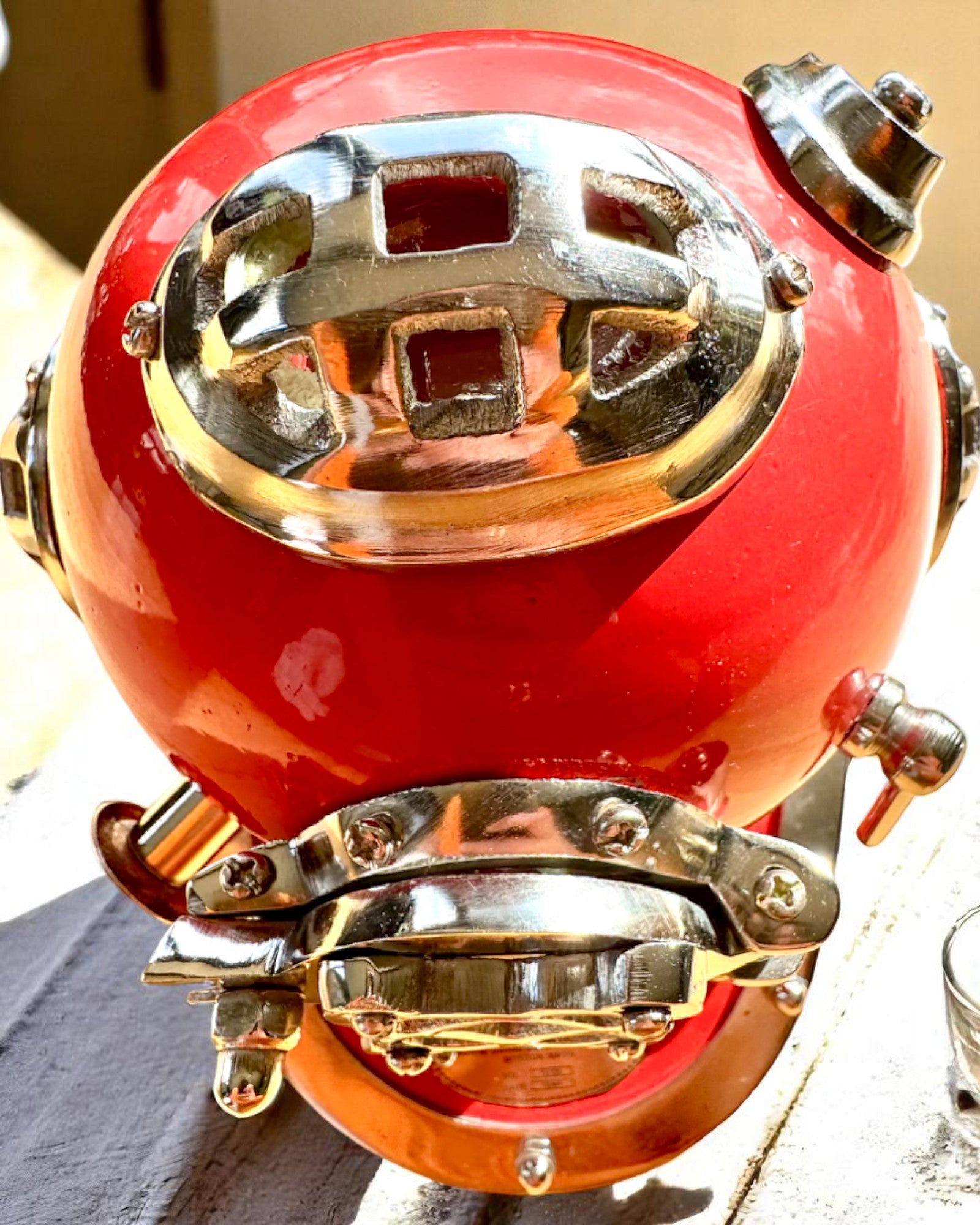 Deep Explorer's Helmet Collector's Edition - 35cm Engraved Firefighter or Diver Gift - Perfect for Scuba Diving, Firefighting Training & Adventure Collectibles