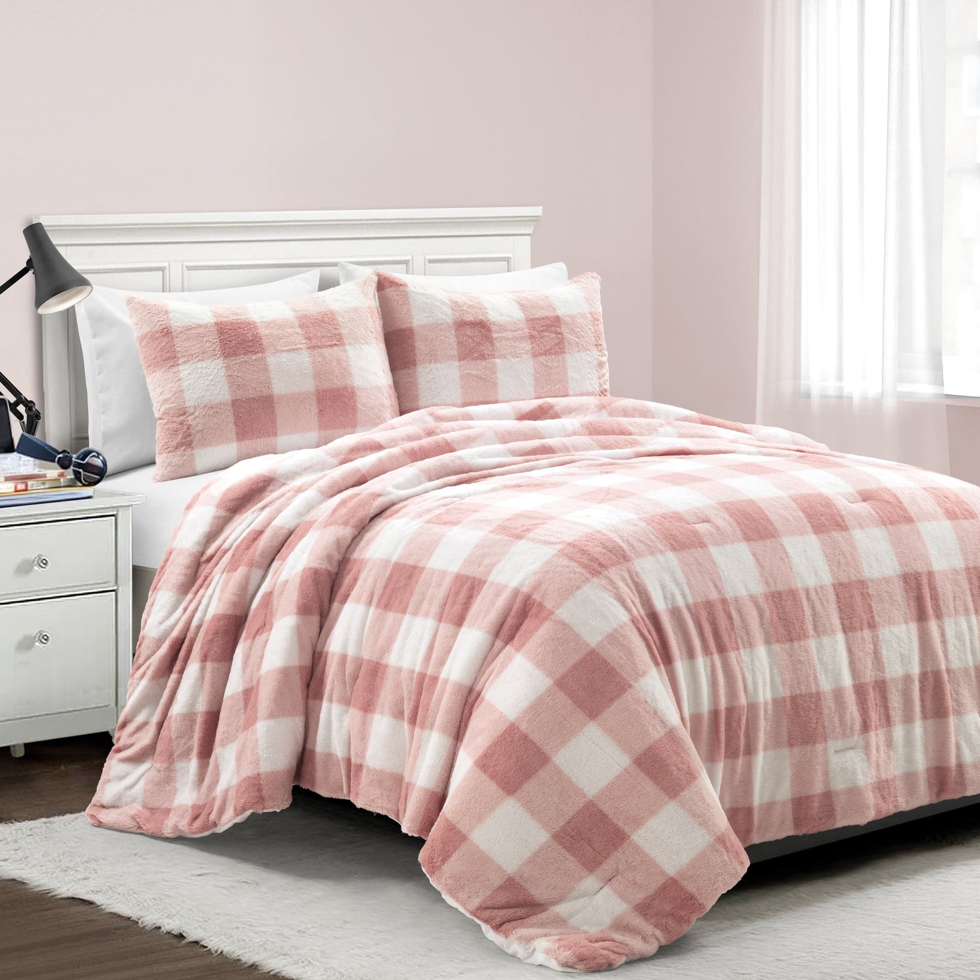 Plaid Ultra Soft Faux Fur All Season Comforter Set - Queen Size Bedding with Pillow Shams - Cozy Winter & Lightweight Summer Comforter for Bedroom, Guest Room, Dorm