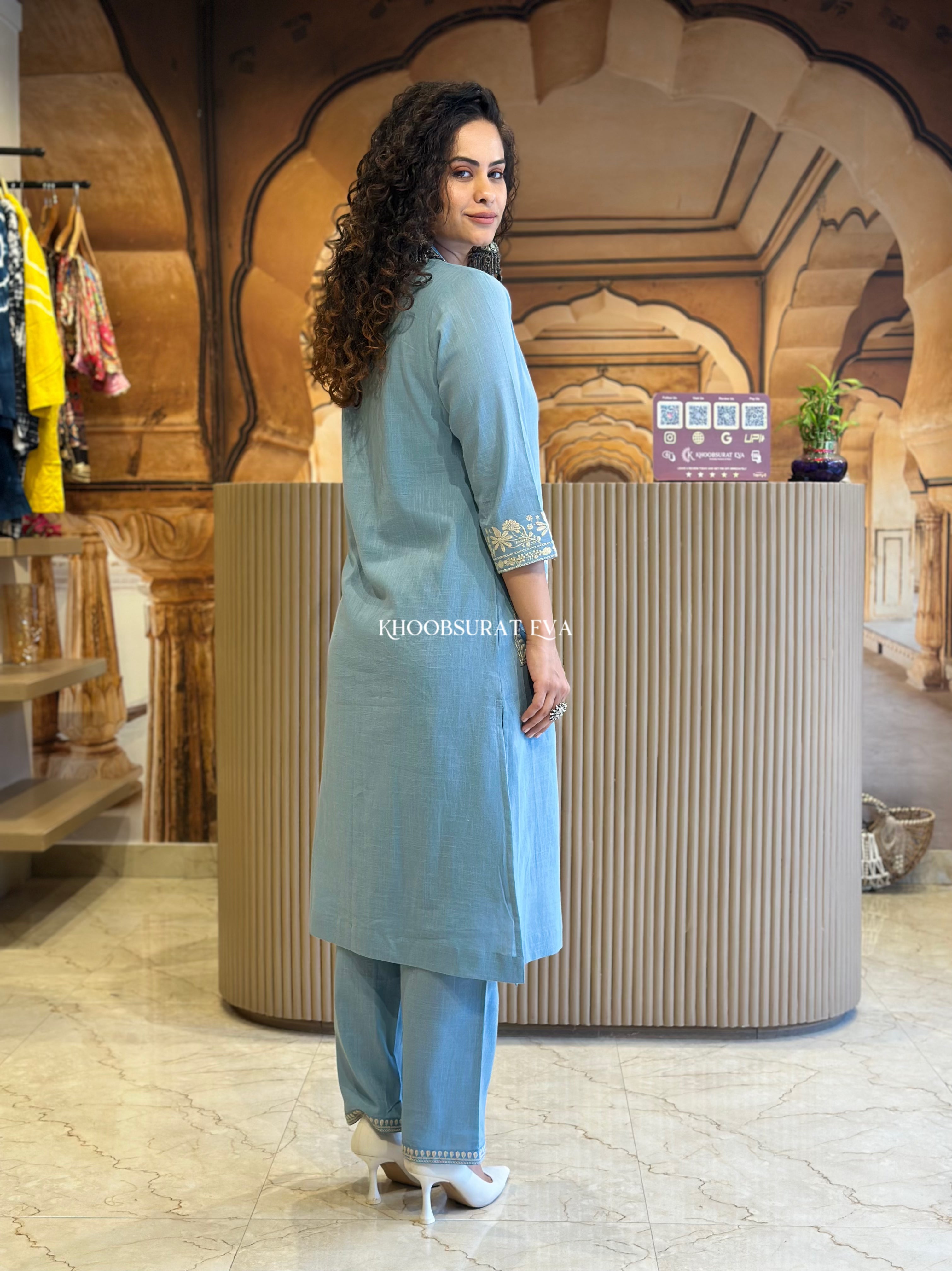 Stylish Blue Kurta Set for Women - Elegant Indian Ethnic Outfit for Festivals, Weddings & Casual Wear