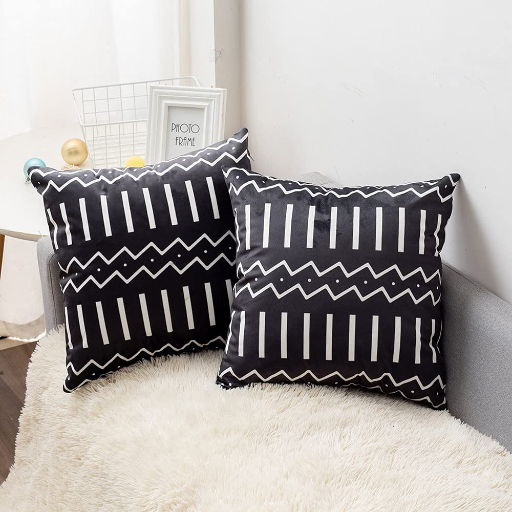 Luxury Velvet Throw Pillow Covers 18x18 Inch - Set of 2 Decorative Square Cushion Covers for Sofa, Couch, Bed, Chair & Car - Soft Black Outdoor/Indoor Pillow Cases - Perfect for Living Room, Bedroom & Patio Decor