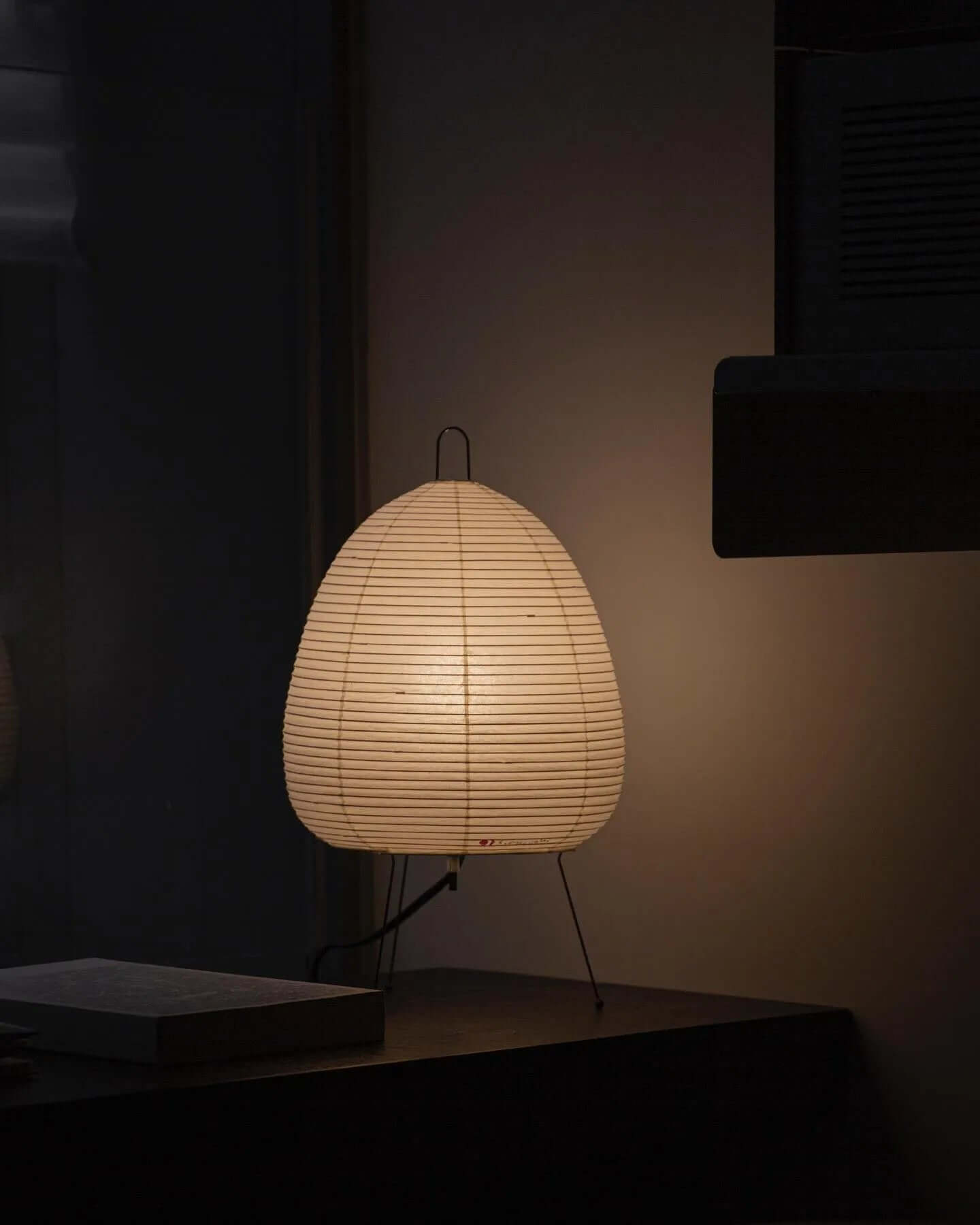 Akari Table Lamp - Modern Japanese Paper Light for Living Room, Bedroom & Office - Soft Ambient Lighting for Home Decor & Relaxation