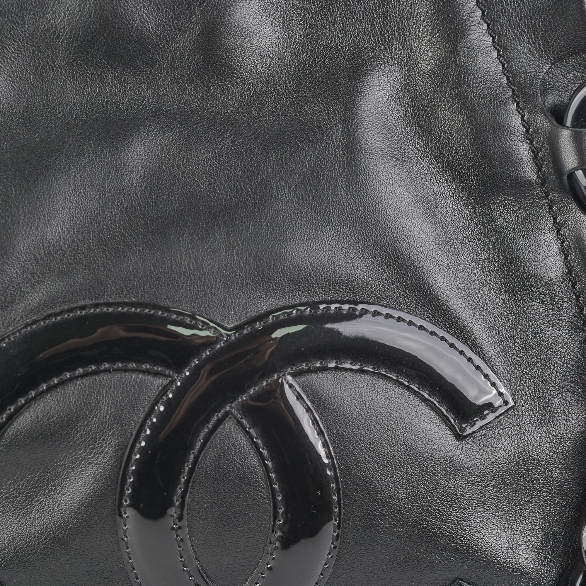 Chanel Black Resin Modern Chain Tote Bag - Luxury Designer Handbag for Women, Perfect for Work, Travel & Evening Events