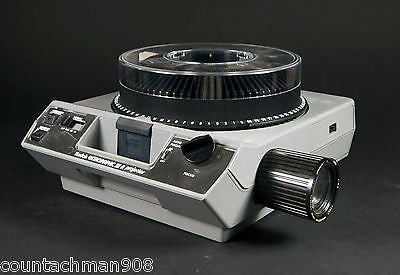 Kodak Ektagraphic III A Slide Projector with Tray & Ektanar Zoom Lens - Vintage 35mm Slide Viewer for Home Theater, Classroom Presentations & Photo Archiving
