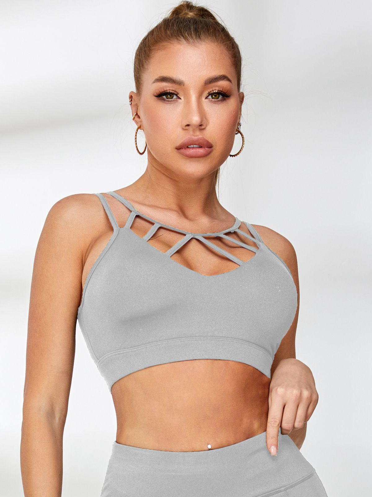 ZASUWA Women's Cutout Backless Sports Bra - High Support Workout Top for Yoga, Running & Gym - Sexy & Comfortable Activewear