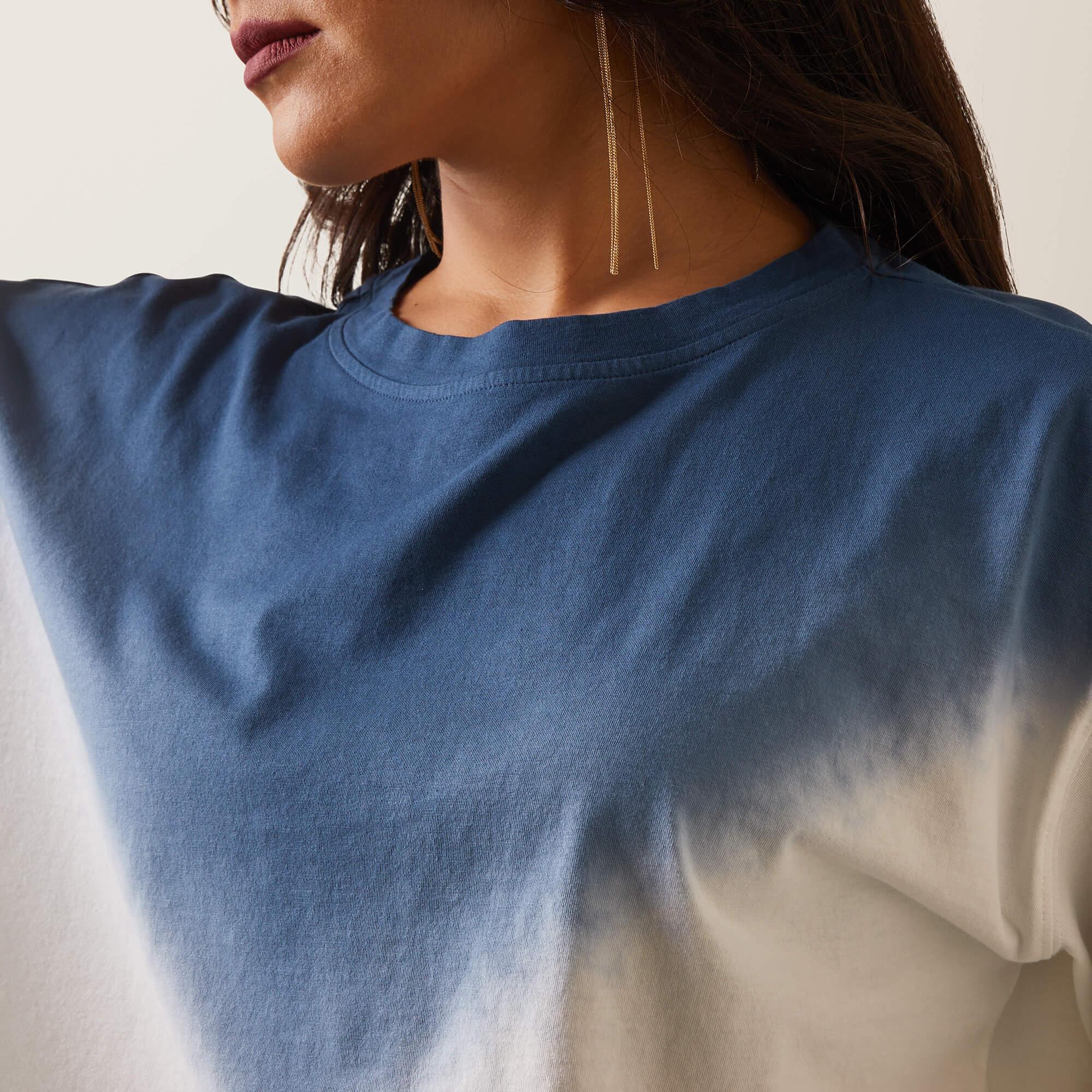 Women's Stylish Howdy Ombre T-Shirt - Trendy White Top for Casual Wear & Everyday Outfits