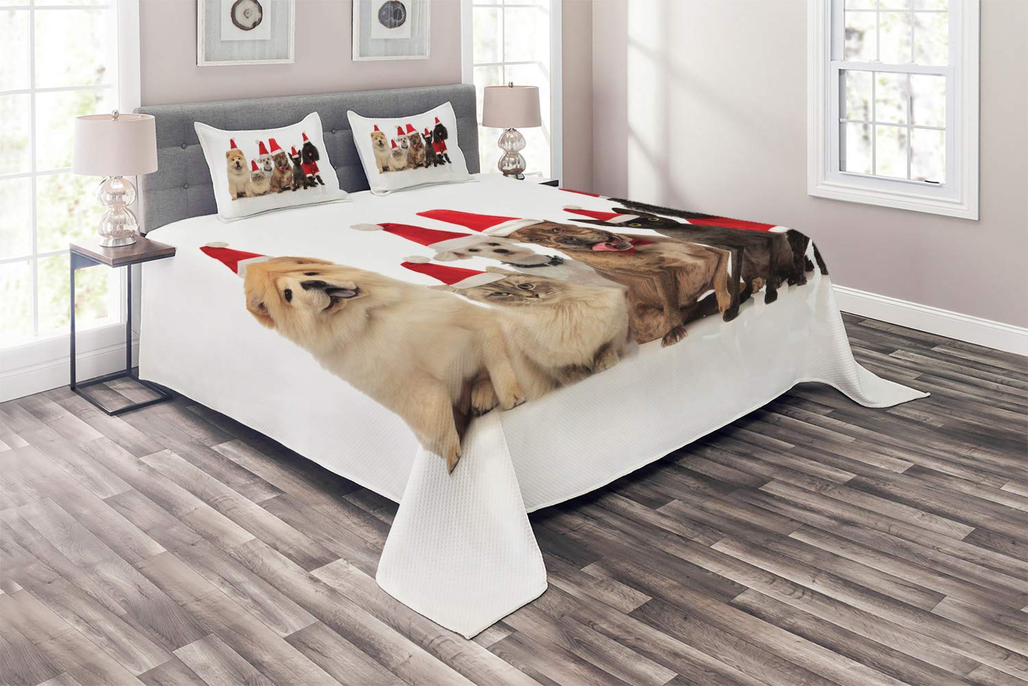 Ambesonne 3-Piece King Size Quilted Bedspread Set with 2 Pillow Shams - Dog and Cat Christmas Design with 6 Pets in Santa Hats, Charcoal Grey Vermilion Pastel Brown Cocoa - Cozy Holiday Bedding for Pet Lovers