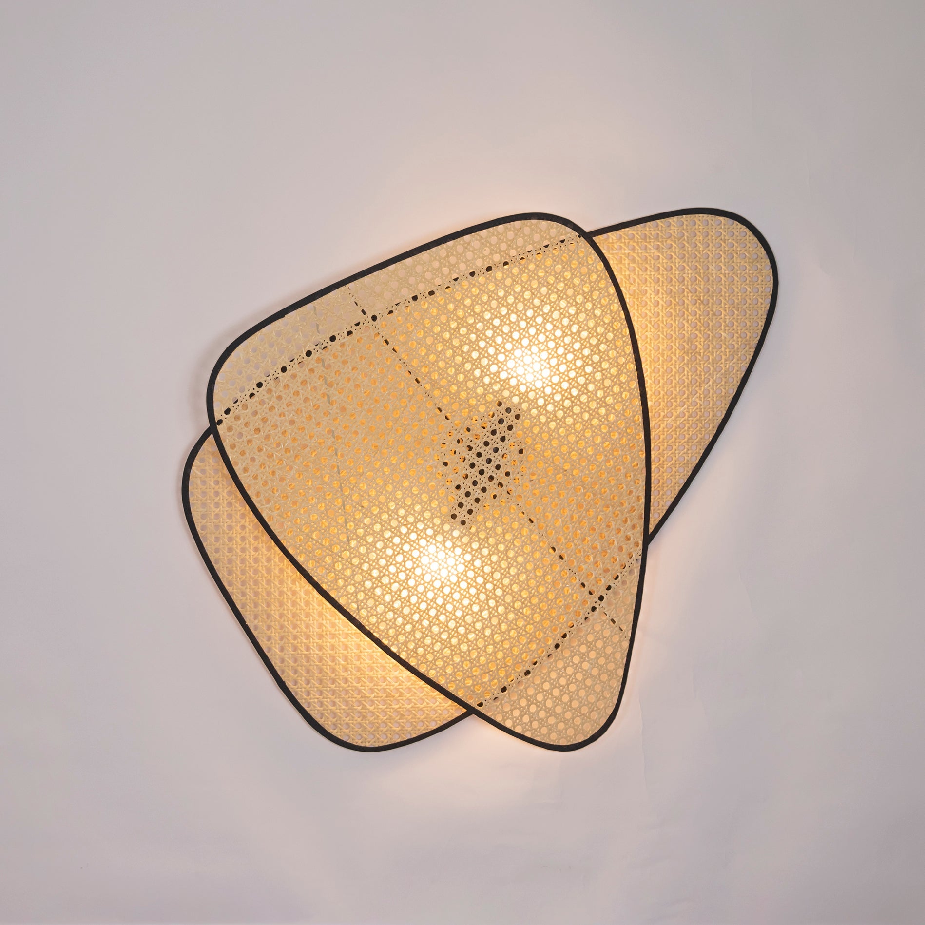 Elegant Woven Rattan Screen Cannage Sconce Wall Light - Perfect for Bedroom, Living Room, and Patio Decor