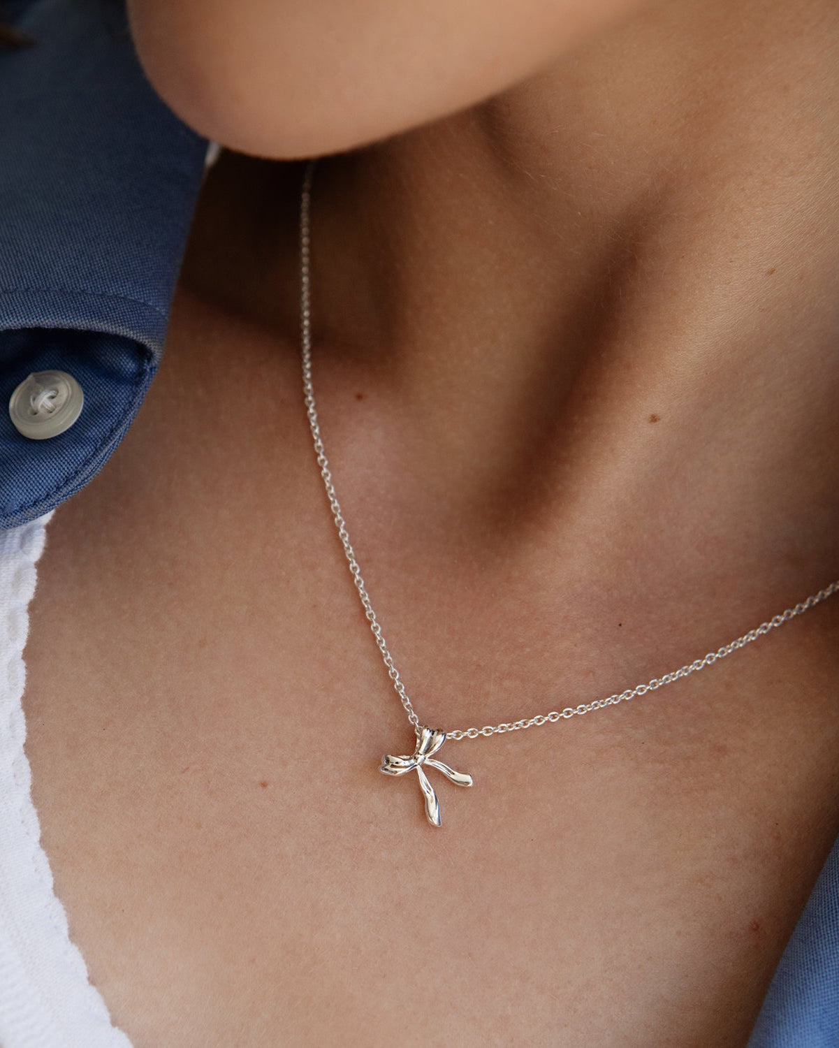 Elegant Silver Bow Necklace for Women - Dainty & Shiny Jewelry Gift for Valentine's Day, Birthday, Anniversary & Everyday Wear