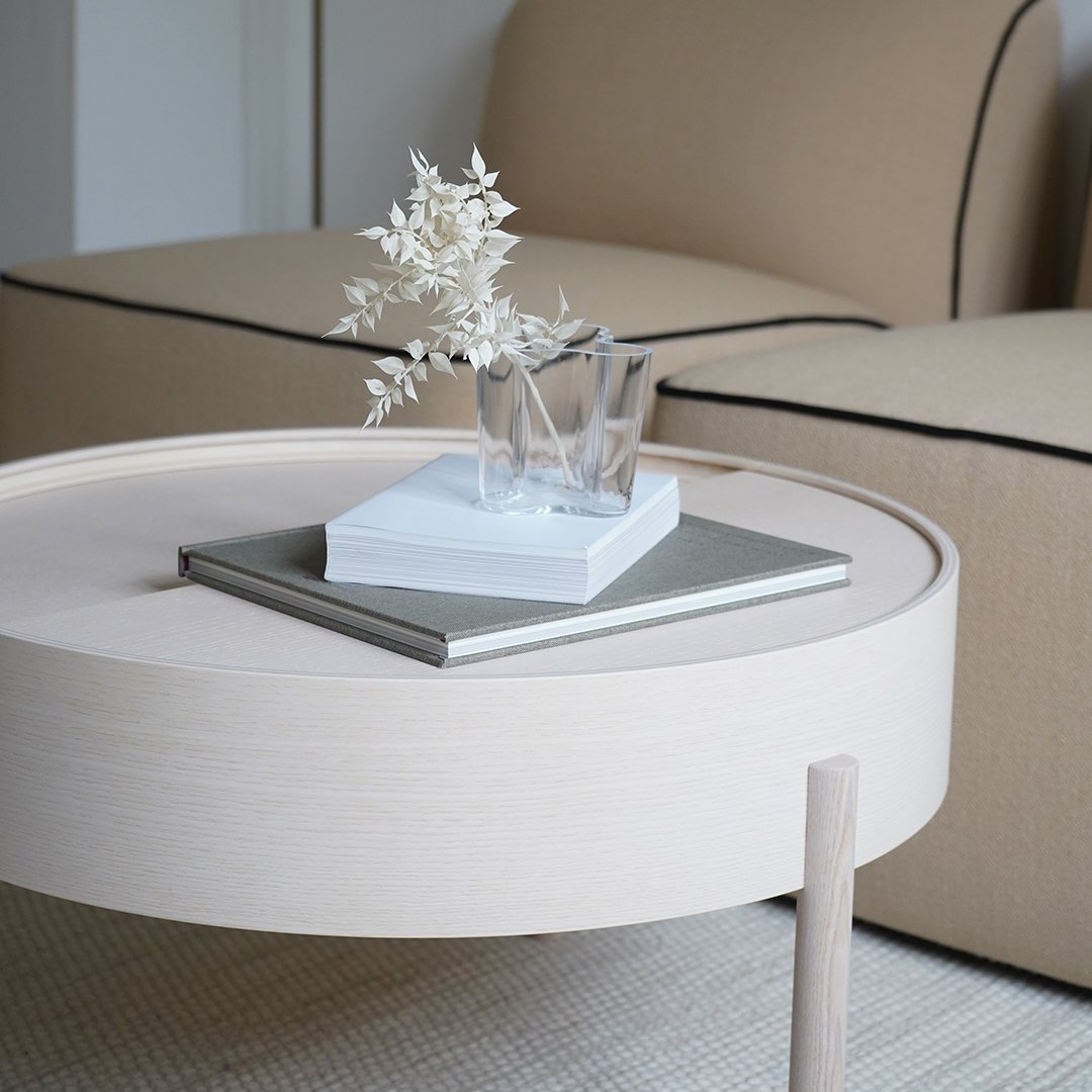 Modern Arc Coffee Table - Mid Century Design Glass Top Living Room Furniture for Small Spaces - Perfect for Apartments, Lounges & Home Decor