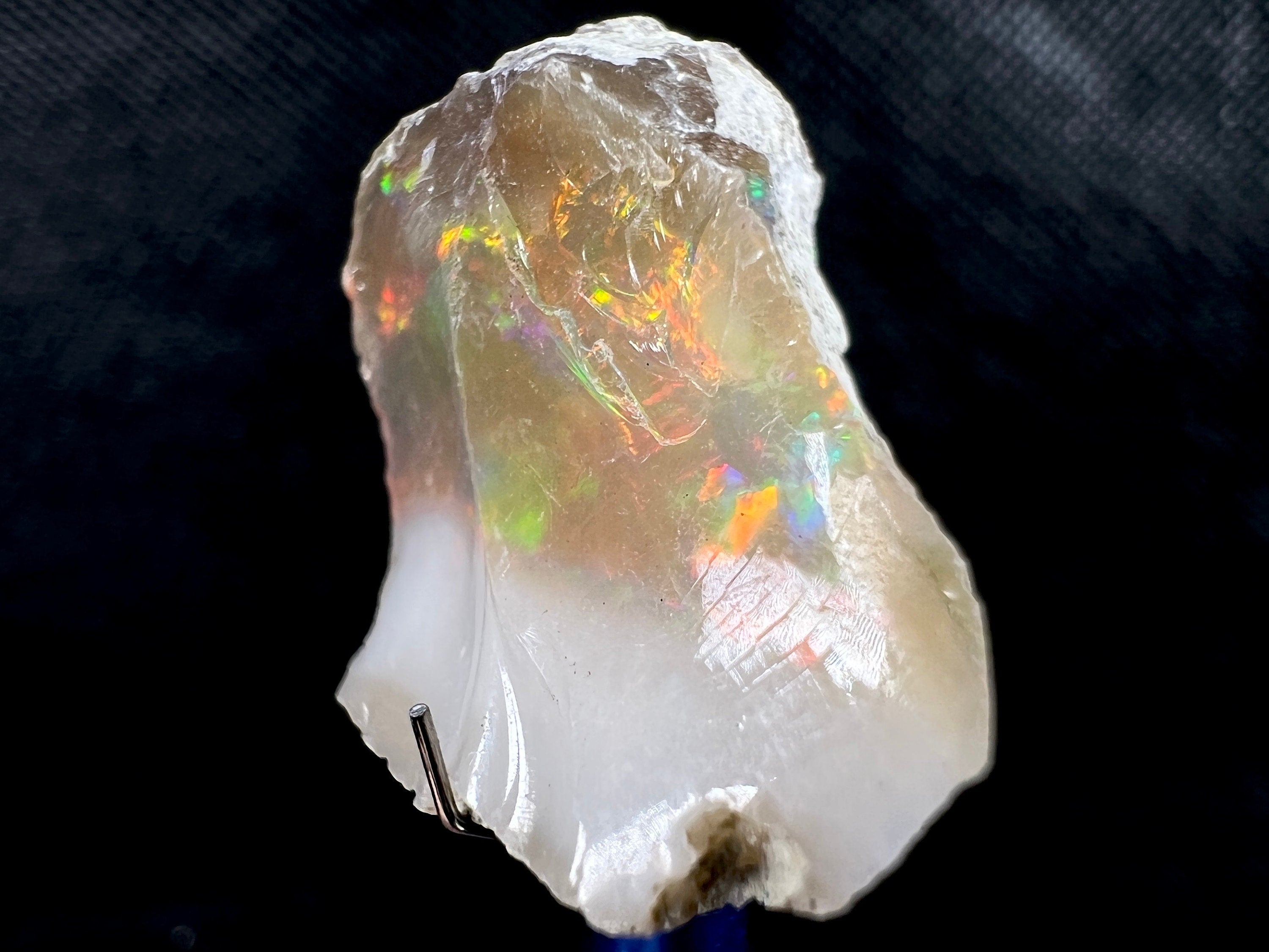 Natural 4A+ Welo Opal Raw Crystal - Premium Cutting Grade Gemstone, October Birthstone (50718) | Jewelry Making, Healing Crystals & Collector's Specimen