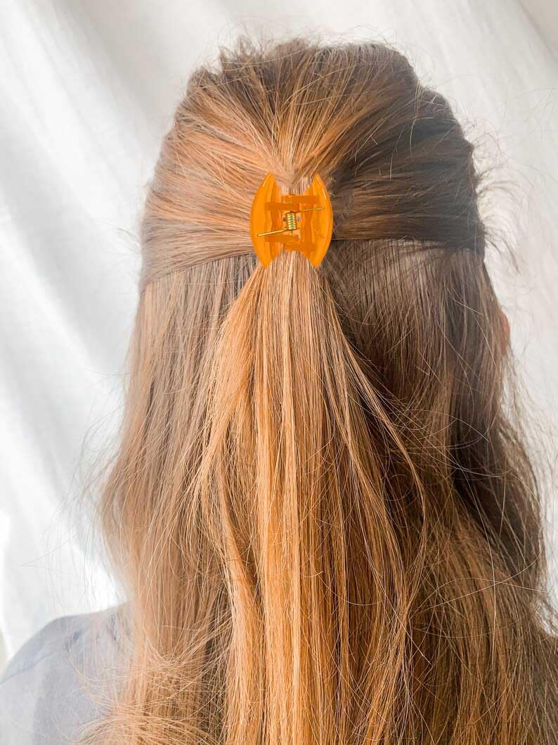 Elegant Round Plastic Hair Claw Clips for Women - 6 Pack Multicolor Non-Slip Grip Hair Clips for Ponytail, Bun & Updo Hairstyles