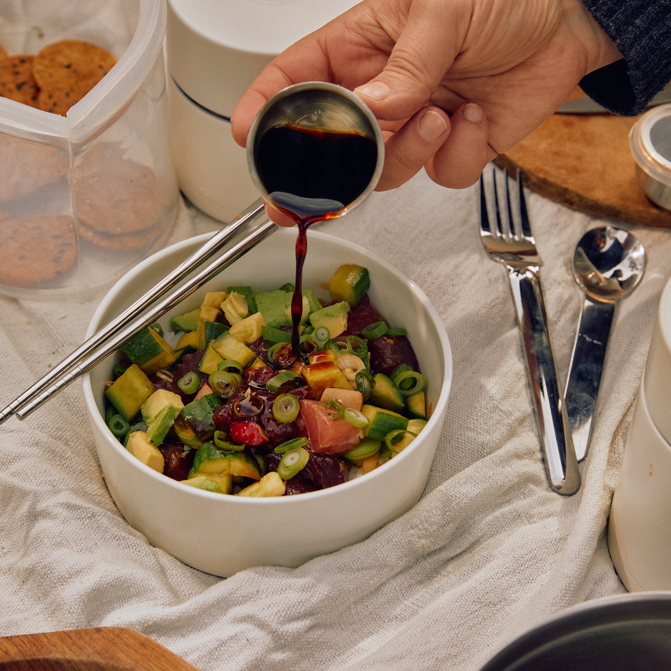 Premium Porcelain Bowl with Glass Lid - 700ml Microwave & Oven Safe - Perfect for Soups, Salads, Cereals & Meal Prep