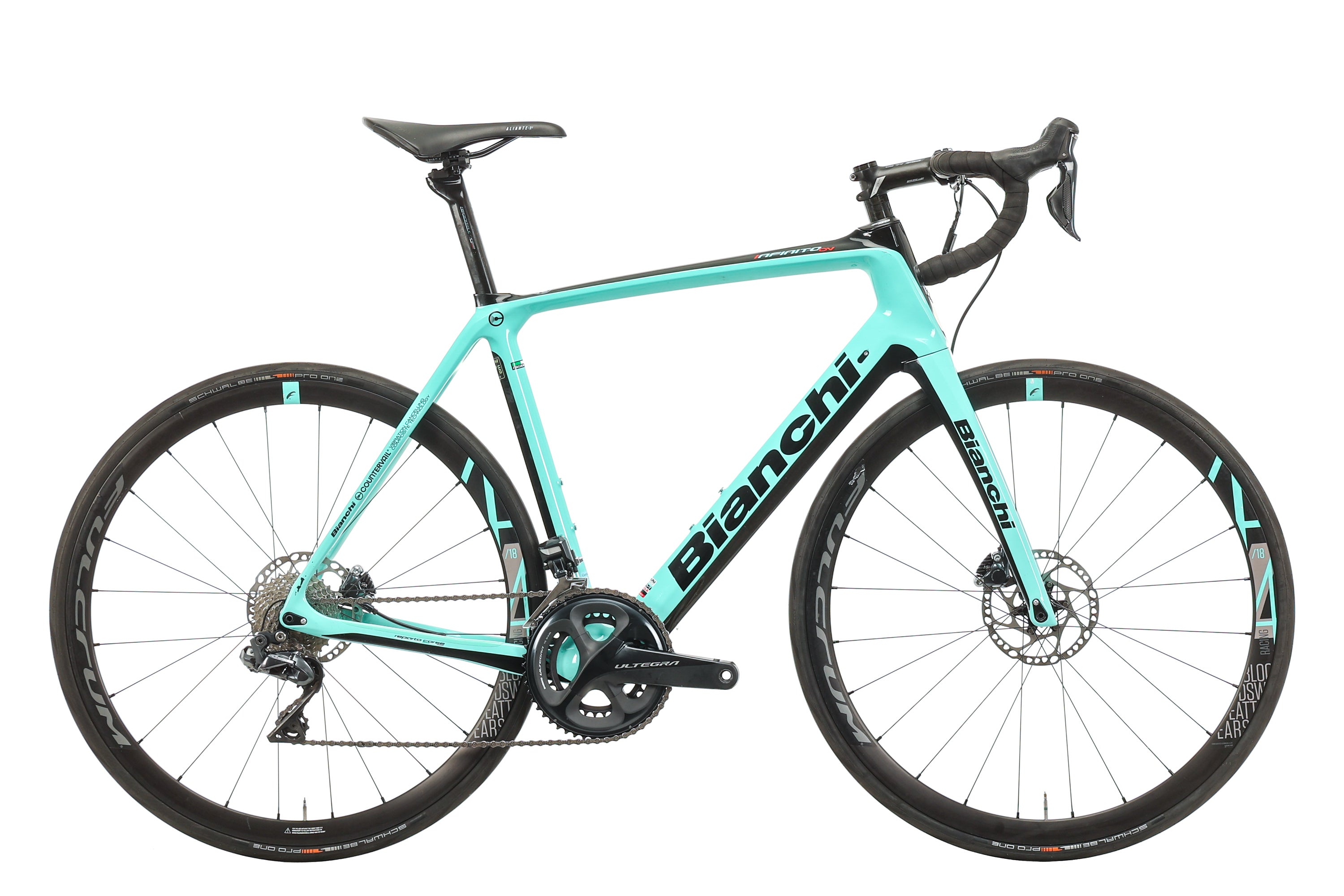 Bianchi Infinito CV Disc Road Bike 2020 - 57cm Carbon Frame Endurance Bike for Long Distance Cycling & Racing | Perfect for Commuting, Training, and Competitive Road Races