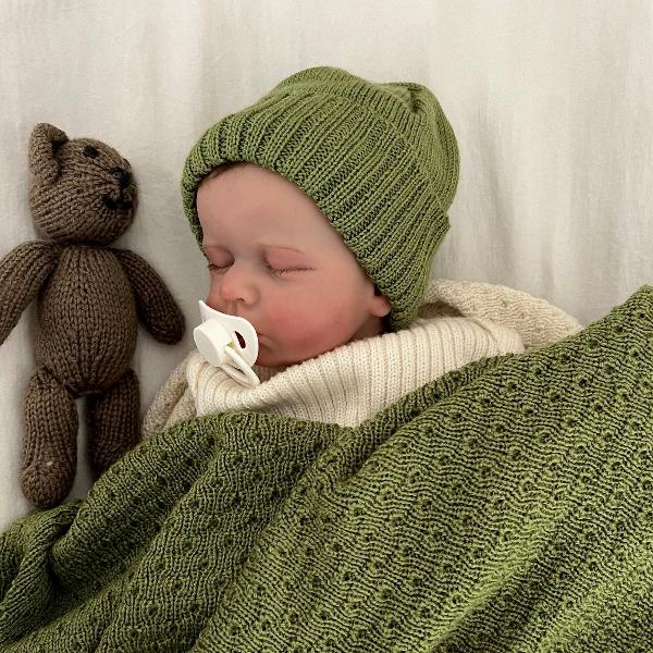 Premium Merino Wool Wrap & Beanie Set - Soft, Warm & Breathable for Winter Travel, Outdoor Activities & Cozy Home Wear