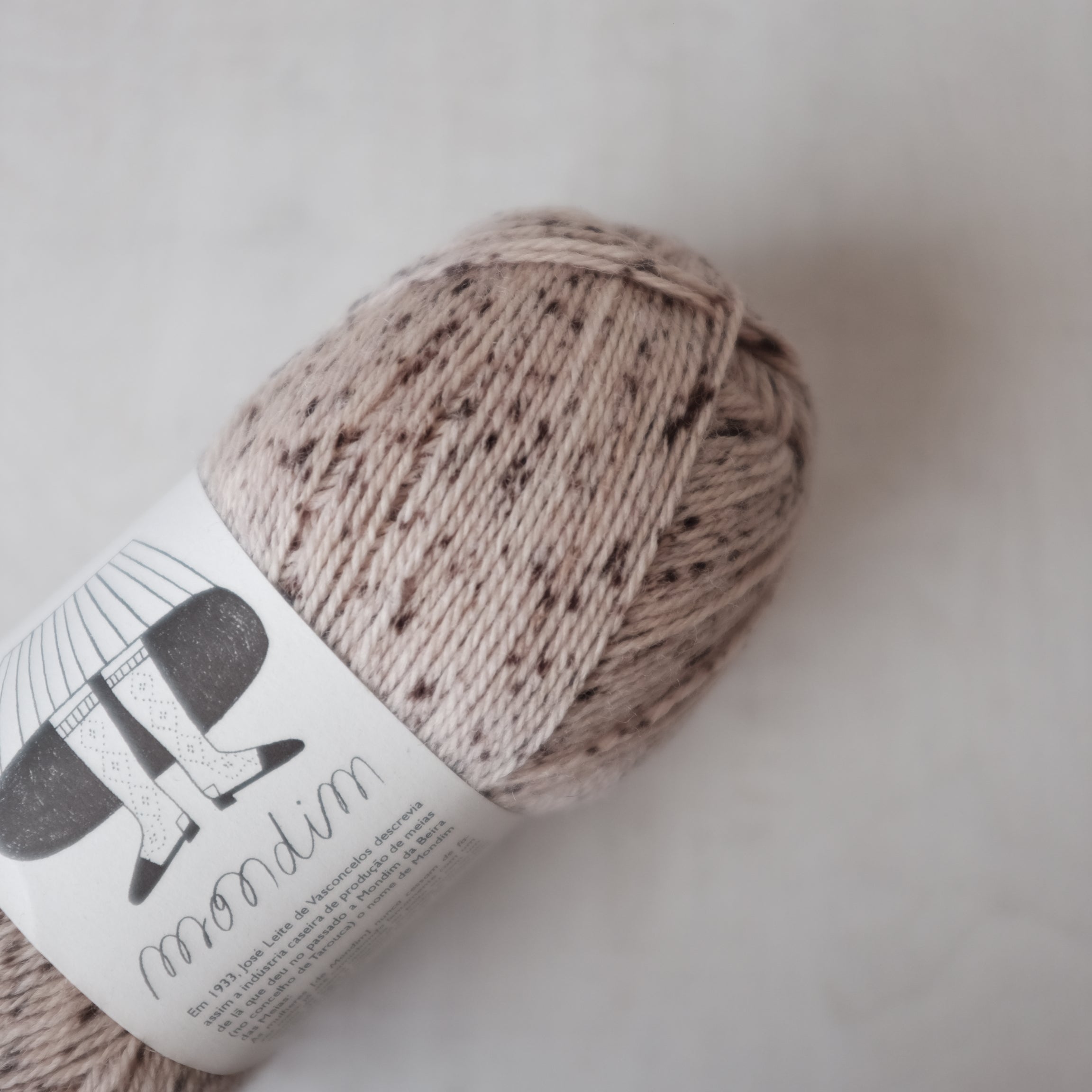 Retrosaria Mondim - Premium Yarn & Knitting Supplies for Handmade Crafts | Perfect for DIY Knitting, Crochet, and Weaving Projects