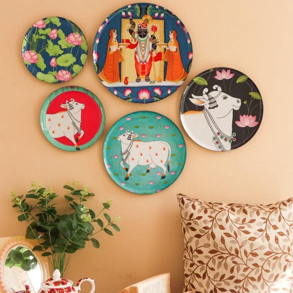 Handmade Pichwai Iron Wall Art Plates Set of 5 - Traditional Indian Metal Wall Decor for Living Room, Bedroom & Dining Room - Rustic Home Decor Accent - Perfect for Boho, Ethnic & Spiritual Interior Design Themes
