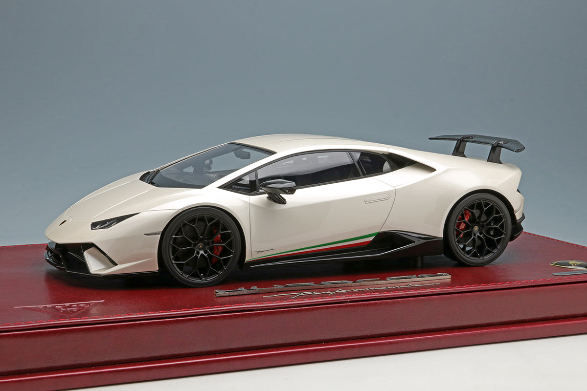 EIDOLON 1:18 Scale Lamborghini Huracan Performante 2017 Diecast Model Car - Pearl White Finish | Collectible Sports Car for Display & Gifts