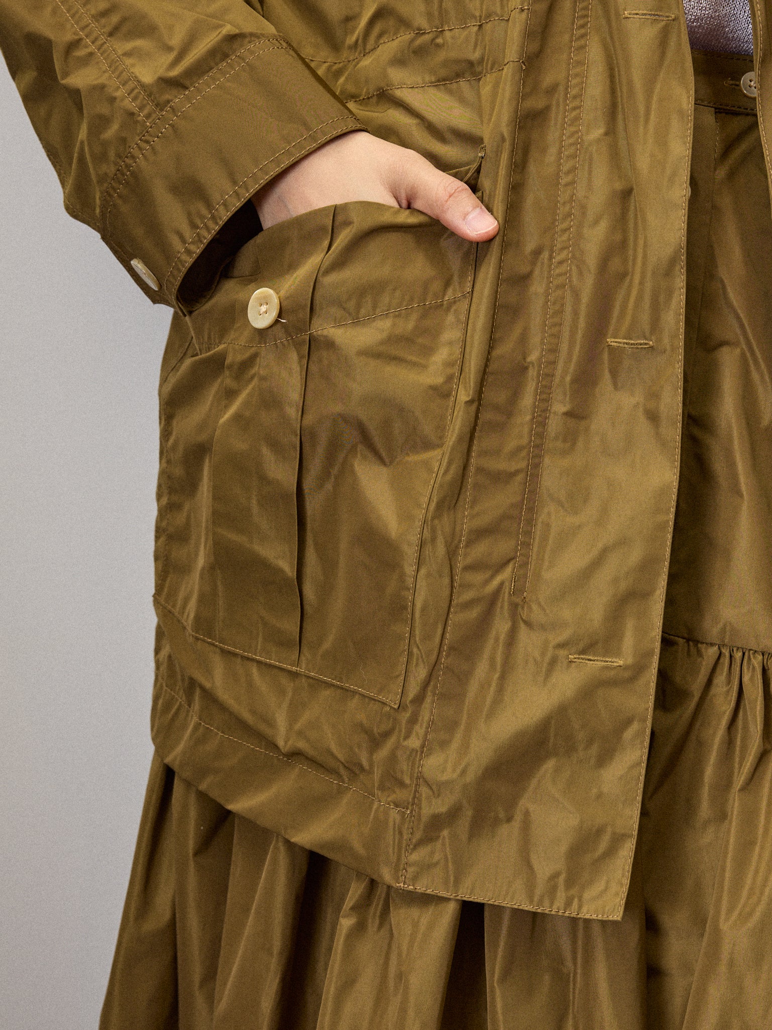 Becky Malinsky x Alex Mill Claes Taffeta Anorak Jacket - Waterproof Windbreaker for Outdoor Hiking & Urban Fashion