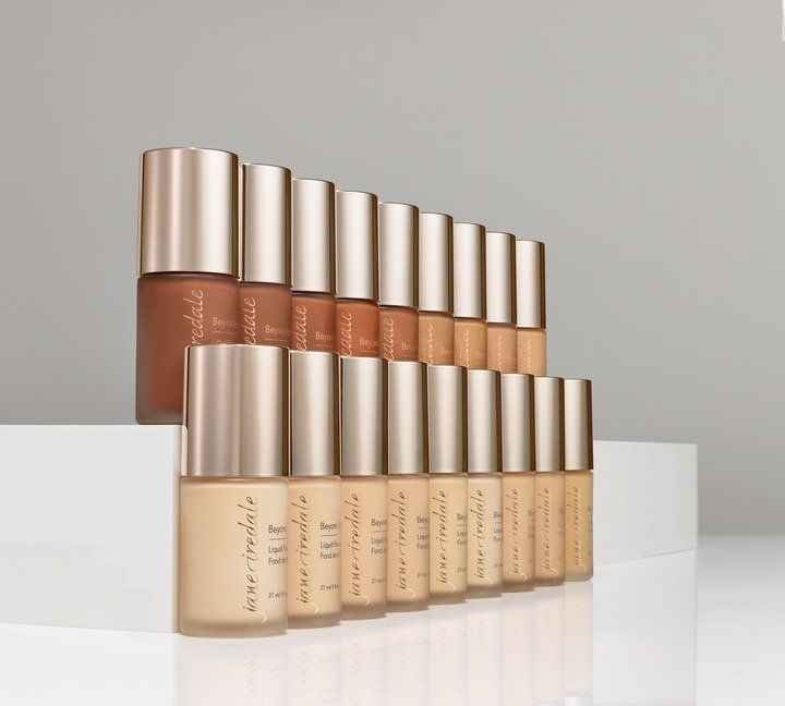 Beyond Matte Liquid Foundation - Oil-Free, Full Coverage Makeup for Oily & Combination Skin - Perfect for Everyday Wear & Long-Lasting Matte Finish