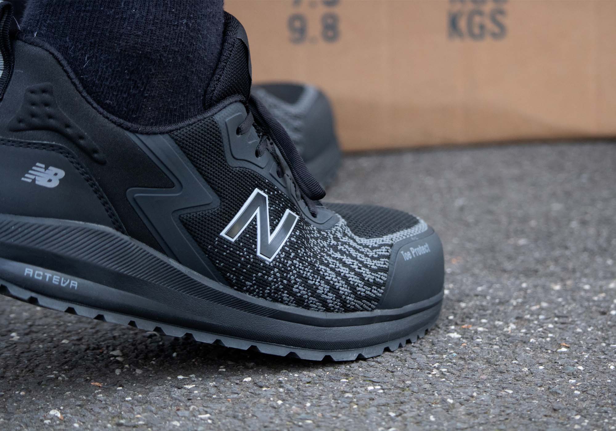 New Balance Speedware Men's Composite Toe 2E Wide Work Shoes - Lightweight Safety Shoes for Construction, Warehouse & Industrial Work