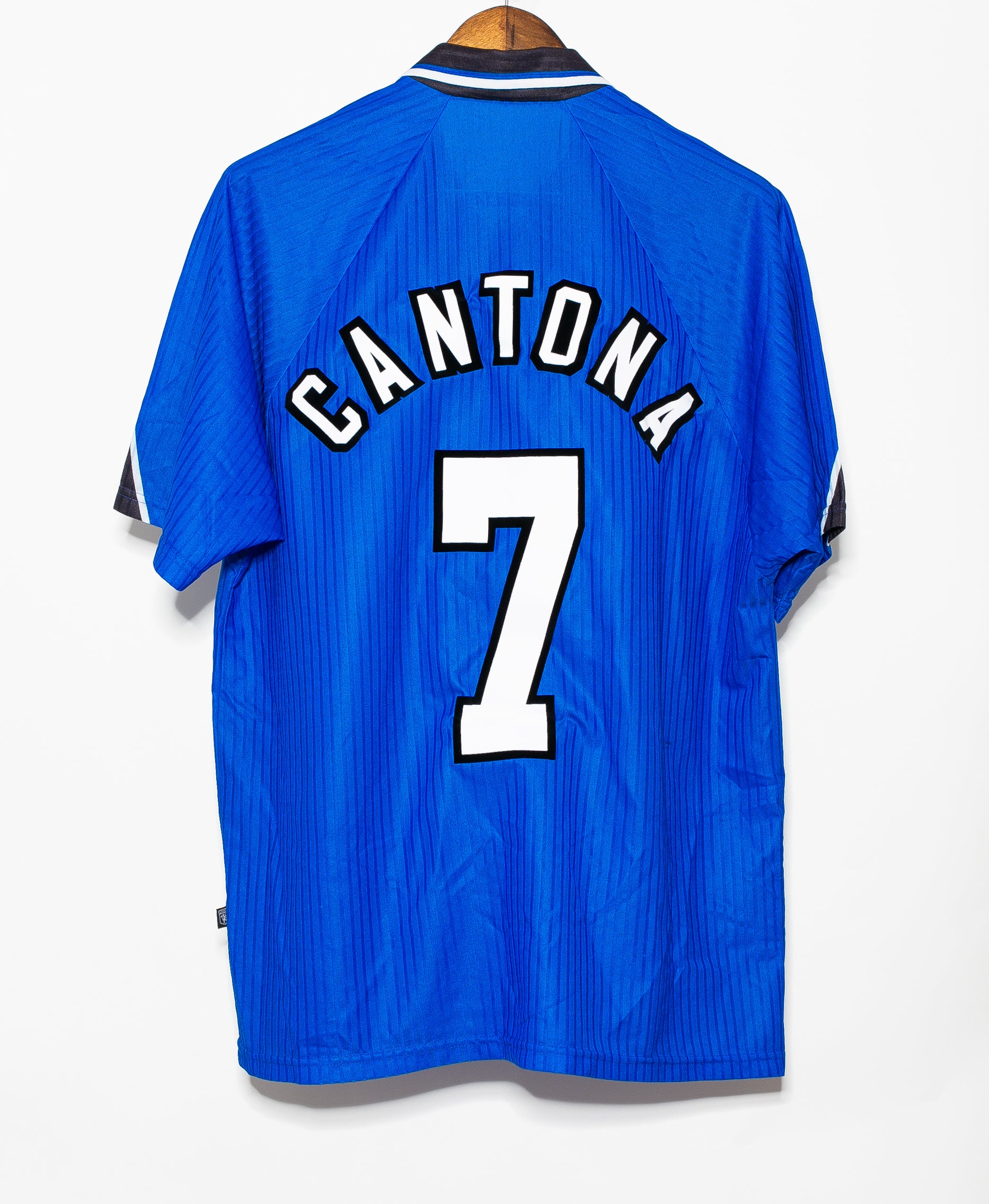 1996 Manchester United Third Jersey #7 Cantona - Retro Football Shirt (Large) - Perfect for Fans, Collectors & Vintage Sports Enthusiasts