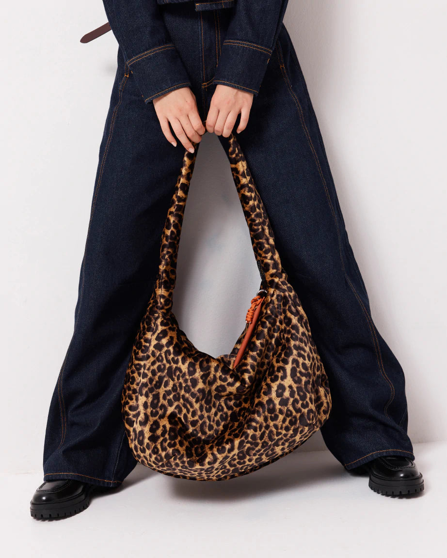 Rainbow Tote Bag with Leopard Print Velvet - Stylish & Durable Handbag for Women, Perfect for Shopping, Beach, Work & Travel