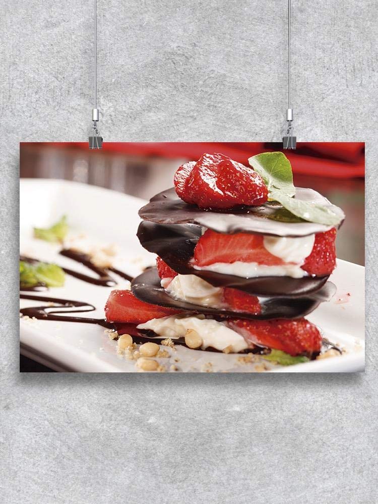 Delicious Chocolate with Strawberry Flavor - Premium Chocolate Gift for Valentine's Day, Birthday & Anniversary - Perfect for Romantic Gifts, Party Favors and Dessert Lovers