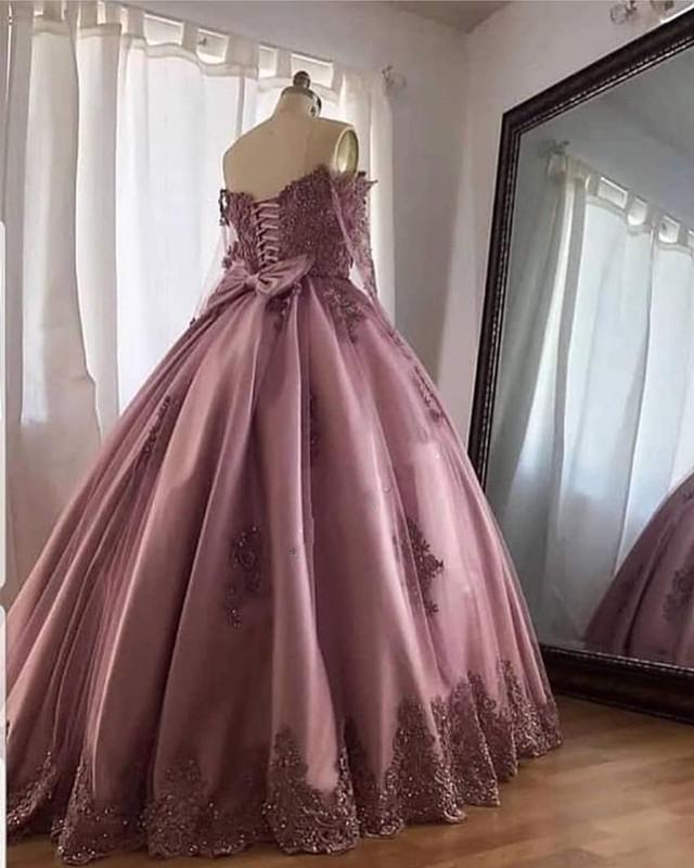 Elegant Off Shoulder Lace Embroidery Long Sleeve Prom Dress for Women - Perfect for Homecoming, Formal Dances & Special Occasions