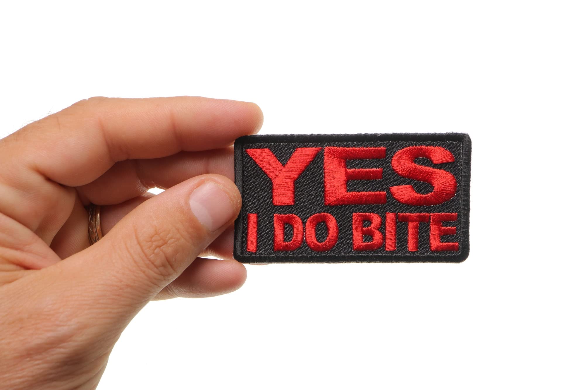Funny 'Yes I Do Bite' Iron-On Patch for Adults - Humorous Sew-On Applique for Jackets, Hats & Backpacks - Perfect for Pranking Friends & Adding Personality to Your Outfits