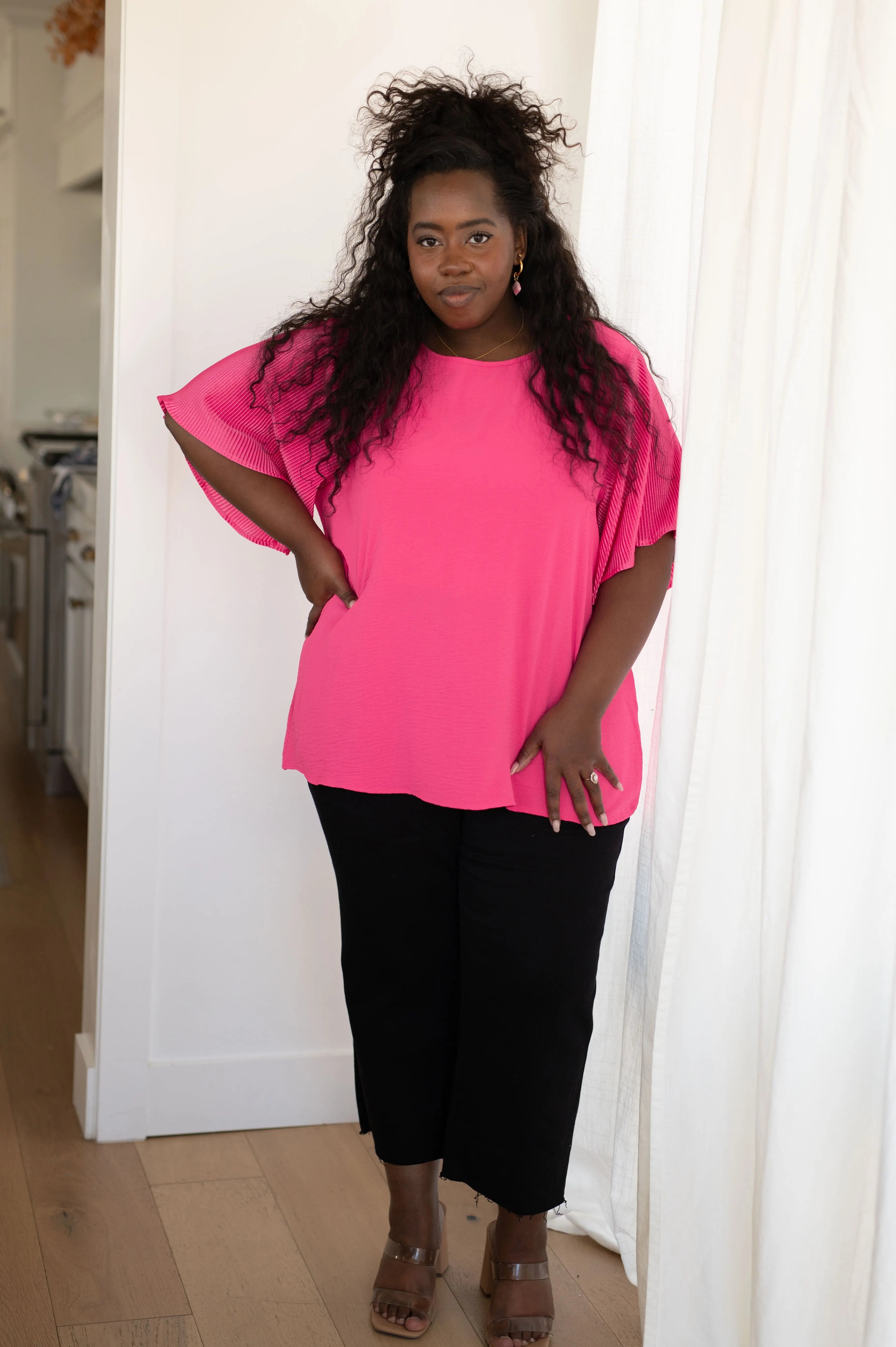 Pink Ruffle Sleeve Blouse for Women - Trendy Floral Print Summer Tops - Perfect for Date Nights & Beach Vacations