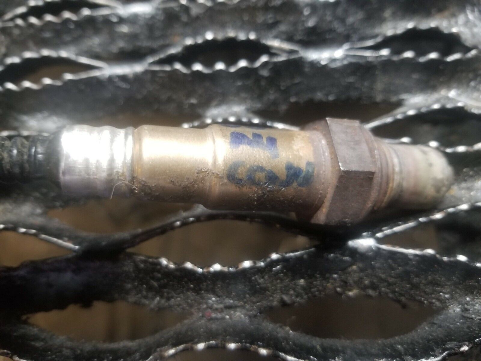 2002-2008 Audi A4 Oxygen O2 Sensor 06C906265B OEM Replacement - Compatible with 1.8T & 2.0T Engines - Improve Fuel Efficiency & Reduce Emissions - Perfect for Engine Maintenance & Performance Upgrades