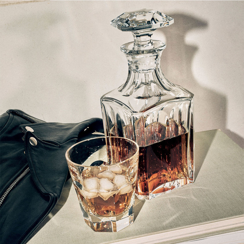 Baccarat Harcourt 1841 Whisky Decanter 0.75L - Premium Crystal Glass Decanter for Whiskey, Bourbon & Scotch - Perfect for Home Bar, Gifts & Special Occasions