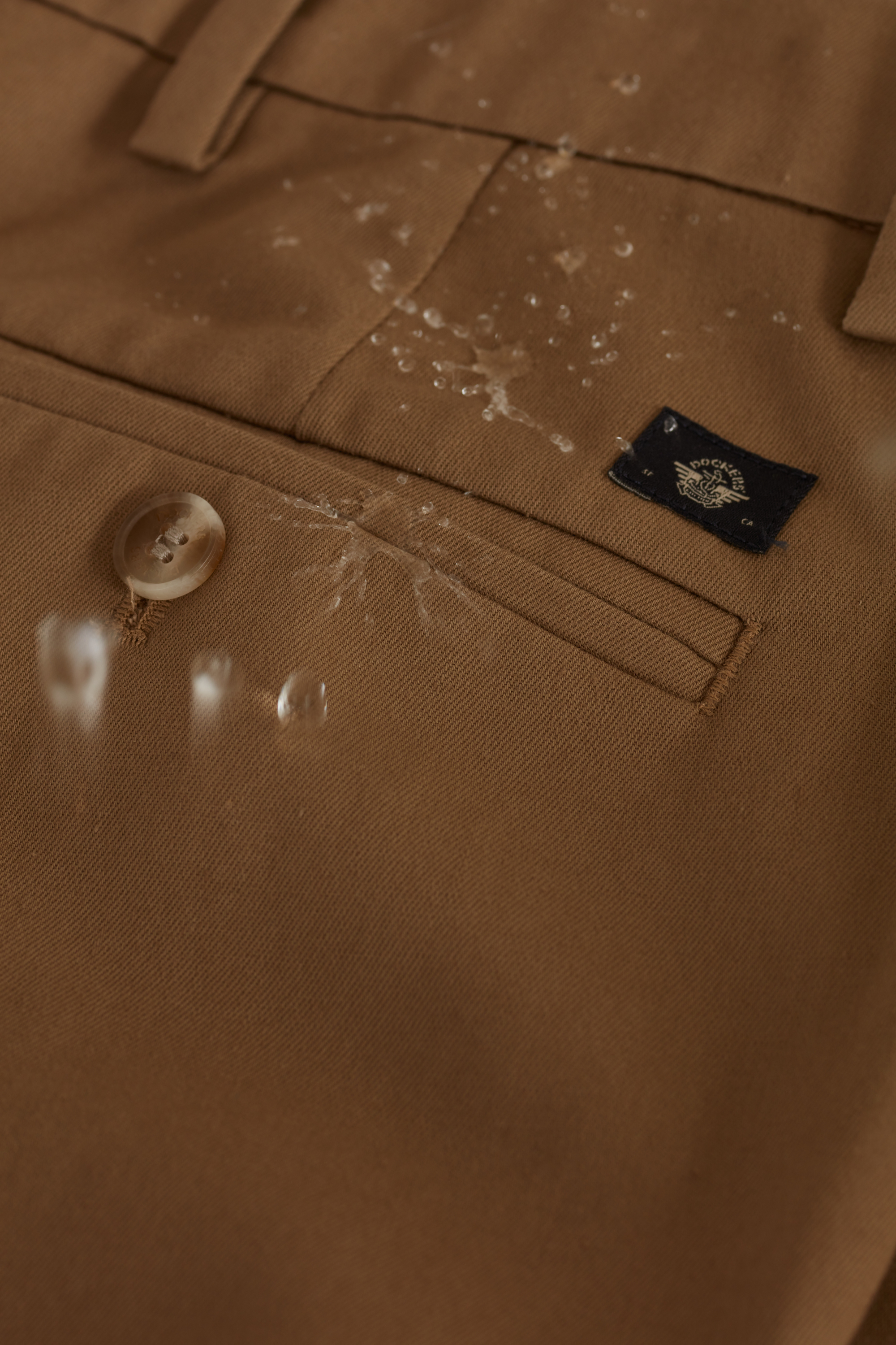 Signature Iron-Free Khakis for Men - Straight Fit with Stain Defender® Technology - Perfect for Office Wear & Casual Outings