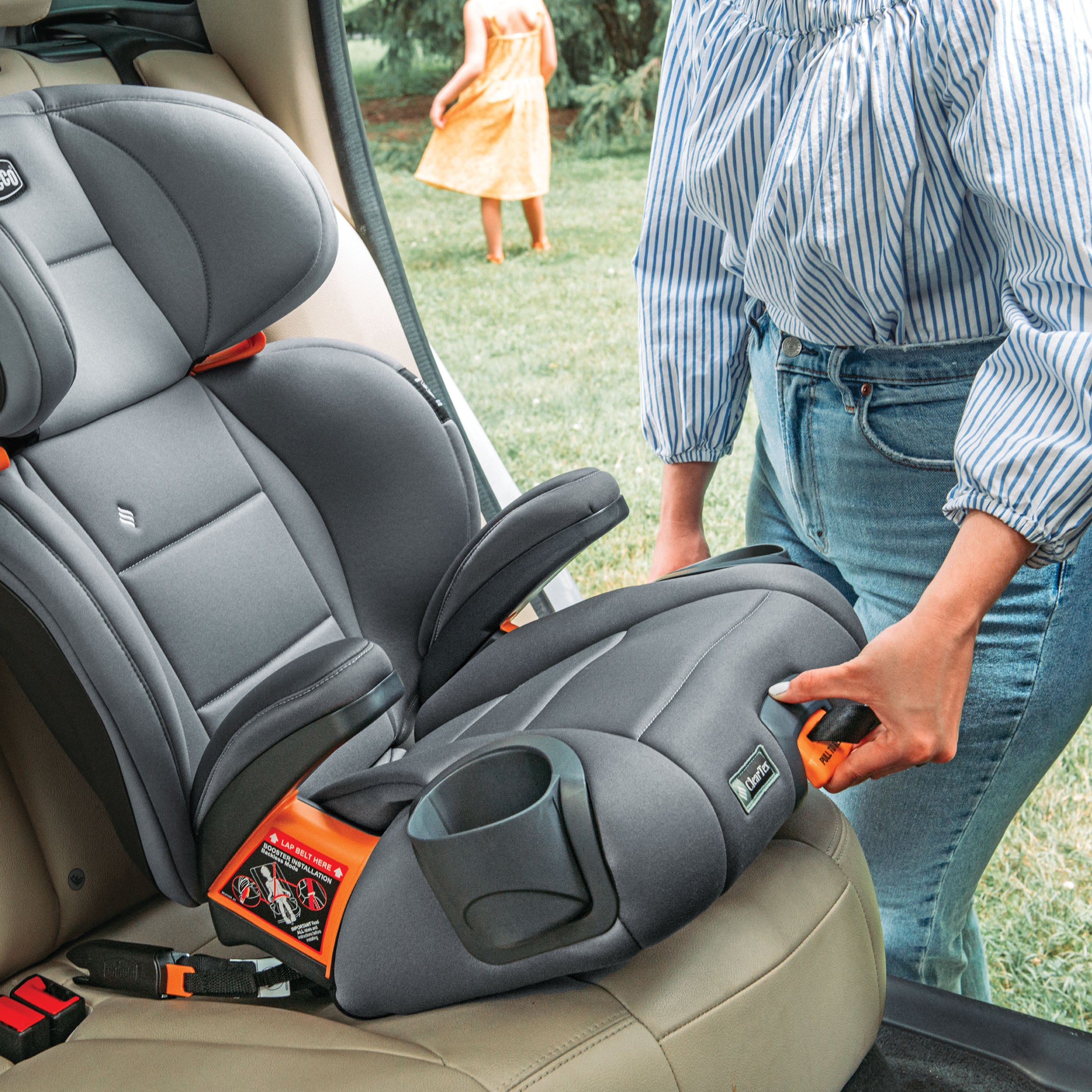 Chicco KidFit ClearTex Plus 2-in-1 Belt Positioning Booster Car Seat for Kids - Safe & Comfortable Convertible Car Seat for Toddlers - Ideal for School Drop-offs, Road Trips & Family Travel