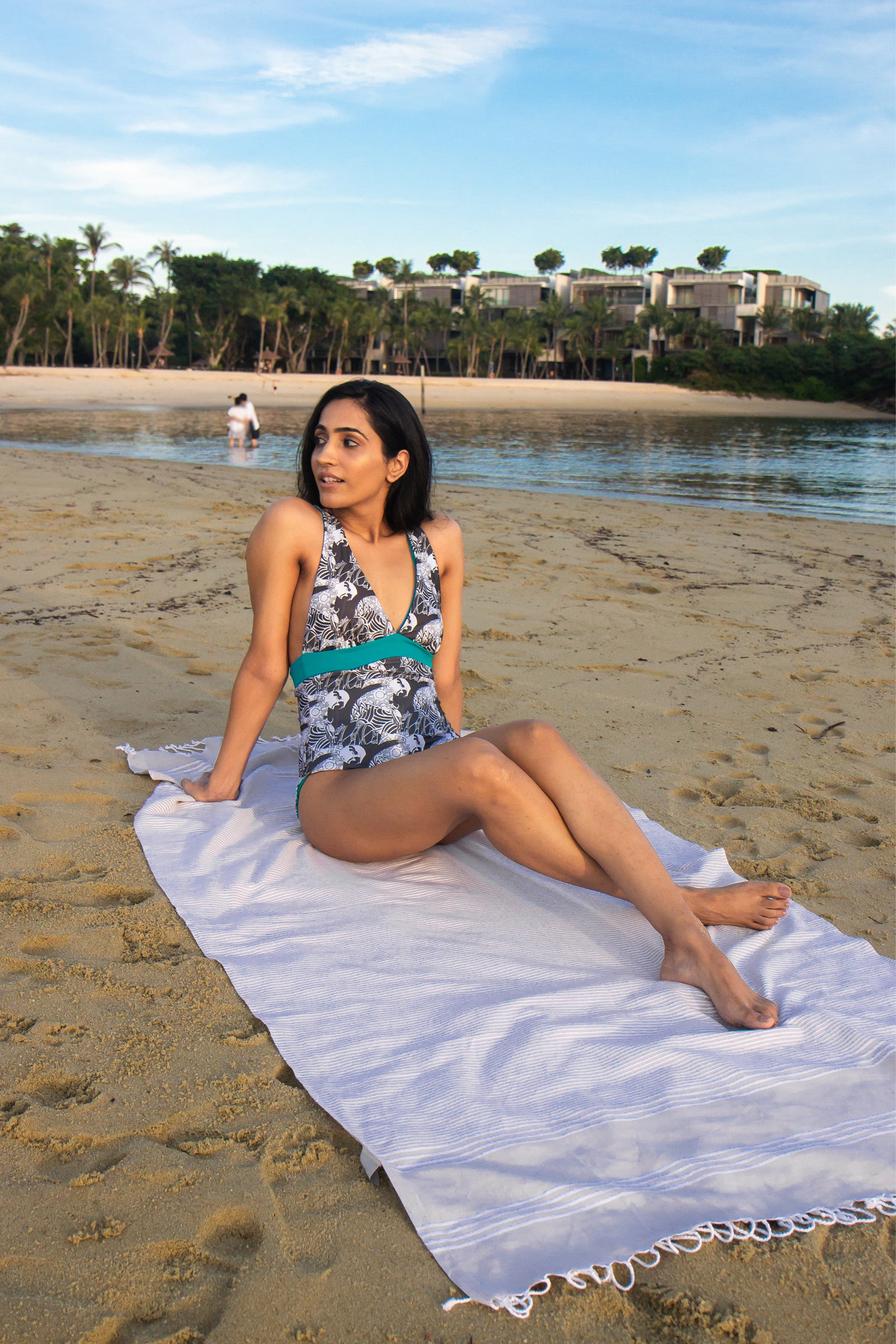 Premium Turkish Cotton Towel - Elenora Soft & Absorbent Bath Towel in Purple - Perfect for Beach, Spa & Home Use