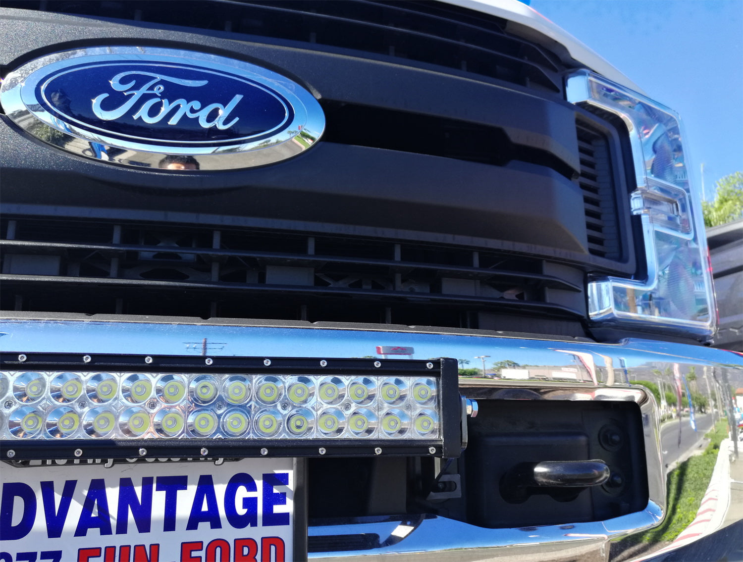 120W 20-Inch LED Light Bar with Lower Bumper Bracket & Wiring Harness - Compatible with 2017-2022 Ford F250 F350 Super Duty - Off-Road, Fog Lights, Hunting, Camping, Truck Accessories