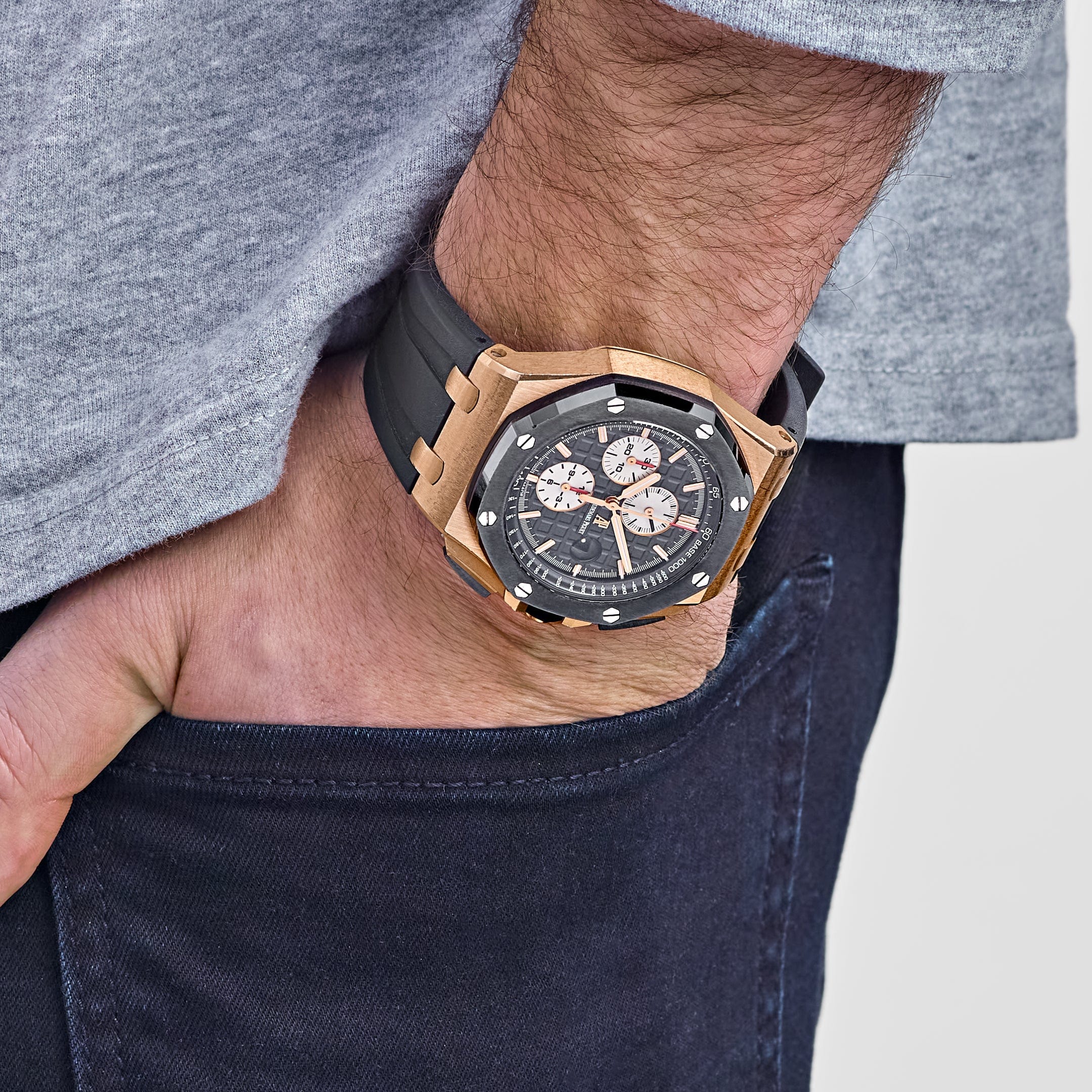 Audemars Piguet Royal Oak Offshore Chronograph 26401RO.OO.A002CA.01 18K Rose Gold Men's Watch with Black Dial - Luxury Sports Chronograph for Business & Formal Occasions