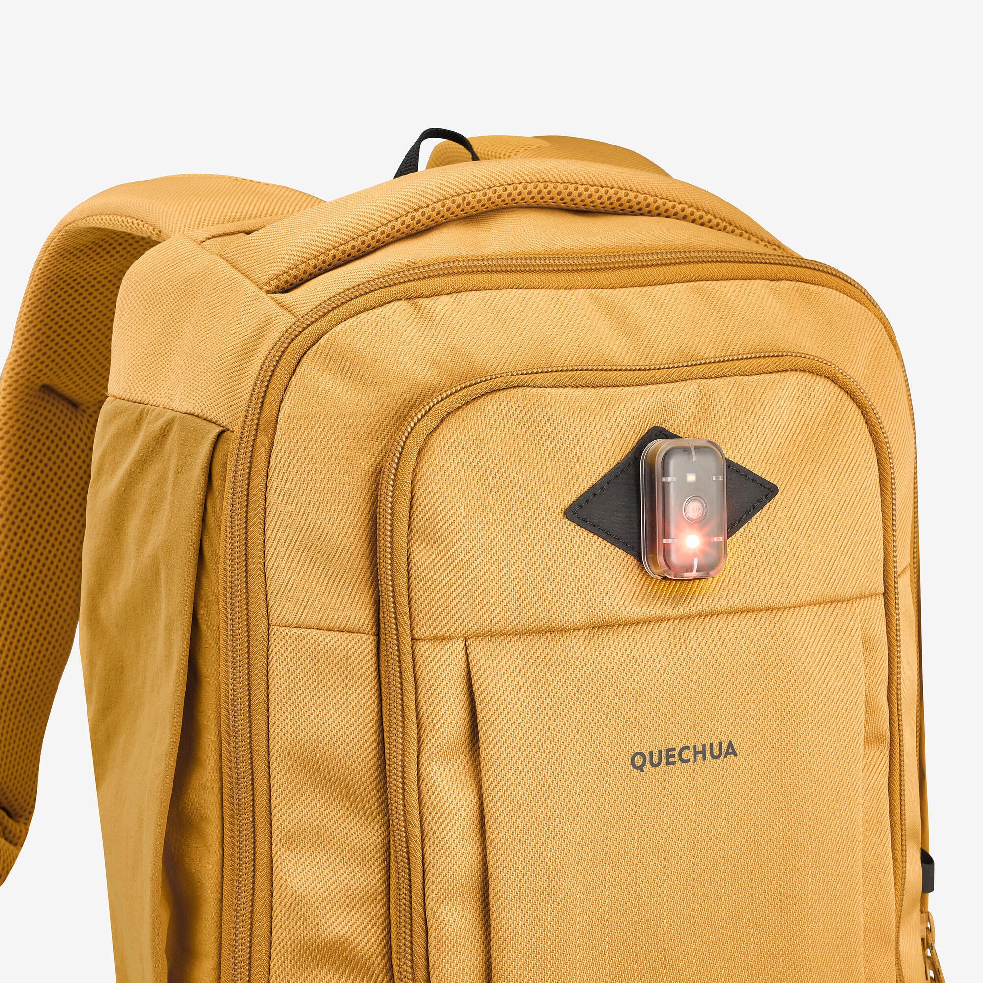 Quechua NH Escape 500 16L Lightweight Hiking Backpack - Perfect for Day Hikes, Camping & Outdoor Adventures