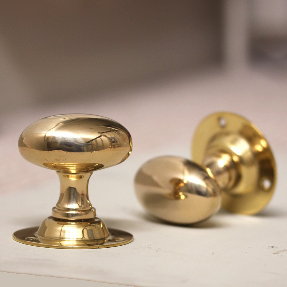 Antique Style Polished Brass Oval Door Knobs - Vintage Home Decor for Bedroom, Bathroom & Interior Doors - Premium Hardware for Classic & Traditional Houses