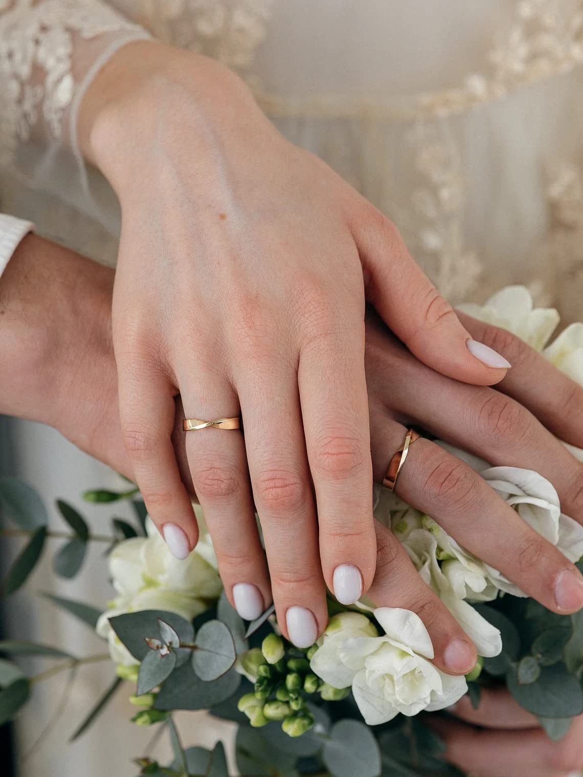 His & Her 4mm Wide Mobius Wedding Band Rings Set - 14K Yellow Gold Plated & 925 Sterling Silver - Handmade Twisted Matching Anniversary Rings - Stackable Bridal Jewelry - Perfect Gift for Couples (Wedding, Anniversary, Engagement, Valentine's Day Gift)