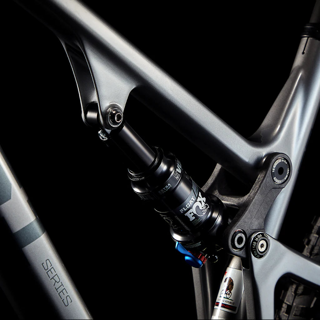 Ex Demo Intense 951 Series XC Carbon Mountain Bike - Lightweight Full Suspension for Trail Riding & Off-Road Adventures