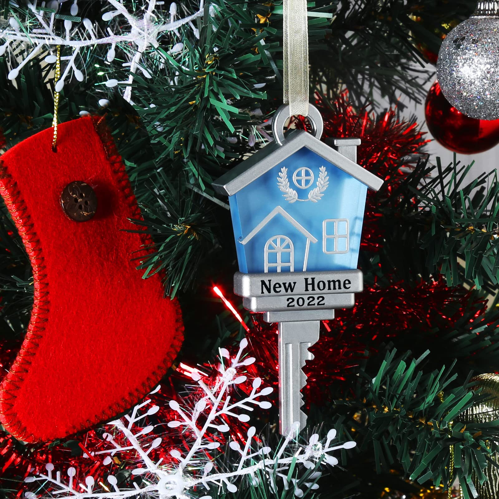 2022 New Home Key Ornament - First Home Christmas Keepsake, Housewarming Gift for New Homeowners, Personalized Tree Hanging Decoration - Perfect for Christmas Celebrations & New Home Welcoming Parties