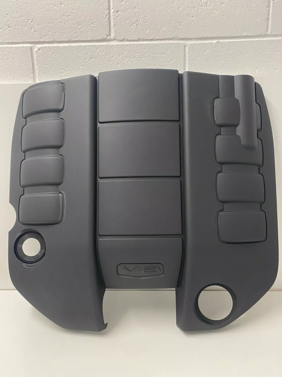 Genuine GM Commodore VE L77 & LS3 Engine Shield Cover - Black - High-Performance Protection for Commodore VE Models - Perfect for Engine Maintenance & Heat Protection