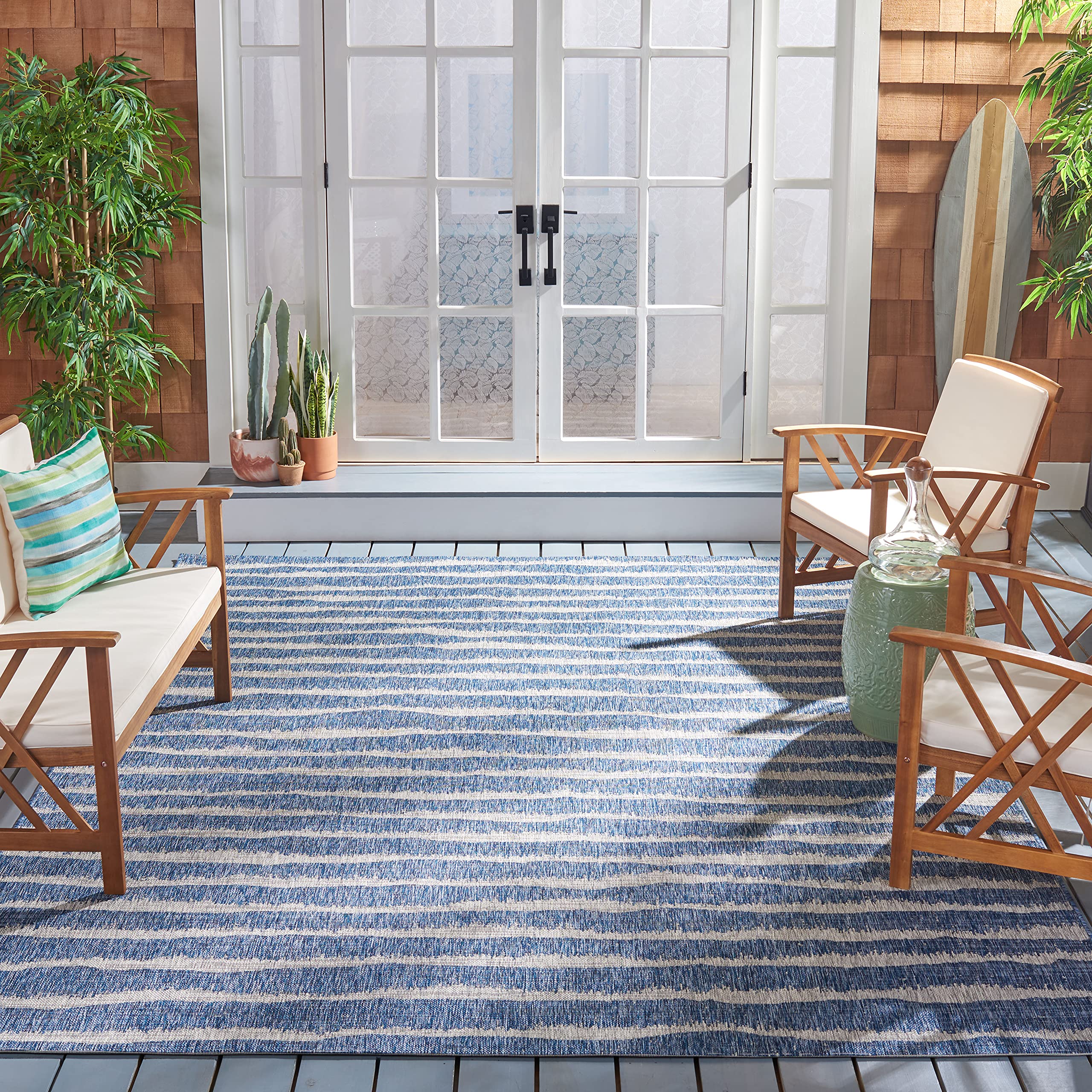 SAFAVIEH Courtyard Collection 6'7